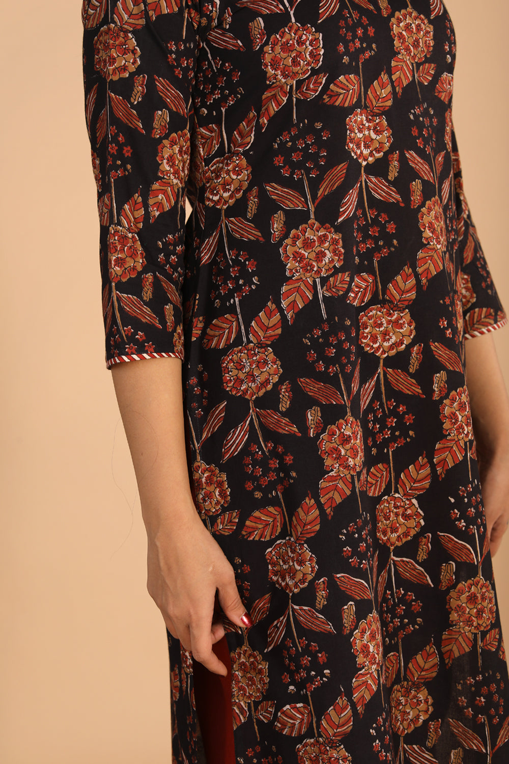 Kalanjali Ethnics Deep black cotton bagru kurti - view 6