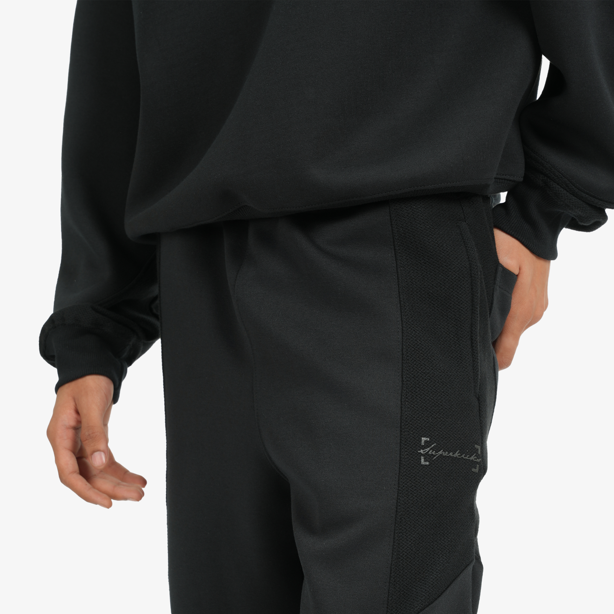 Superkicks | SIGNATURE SWEATSHIRT { MIDNIGHT BLACK - view 7