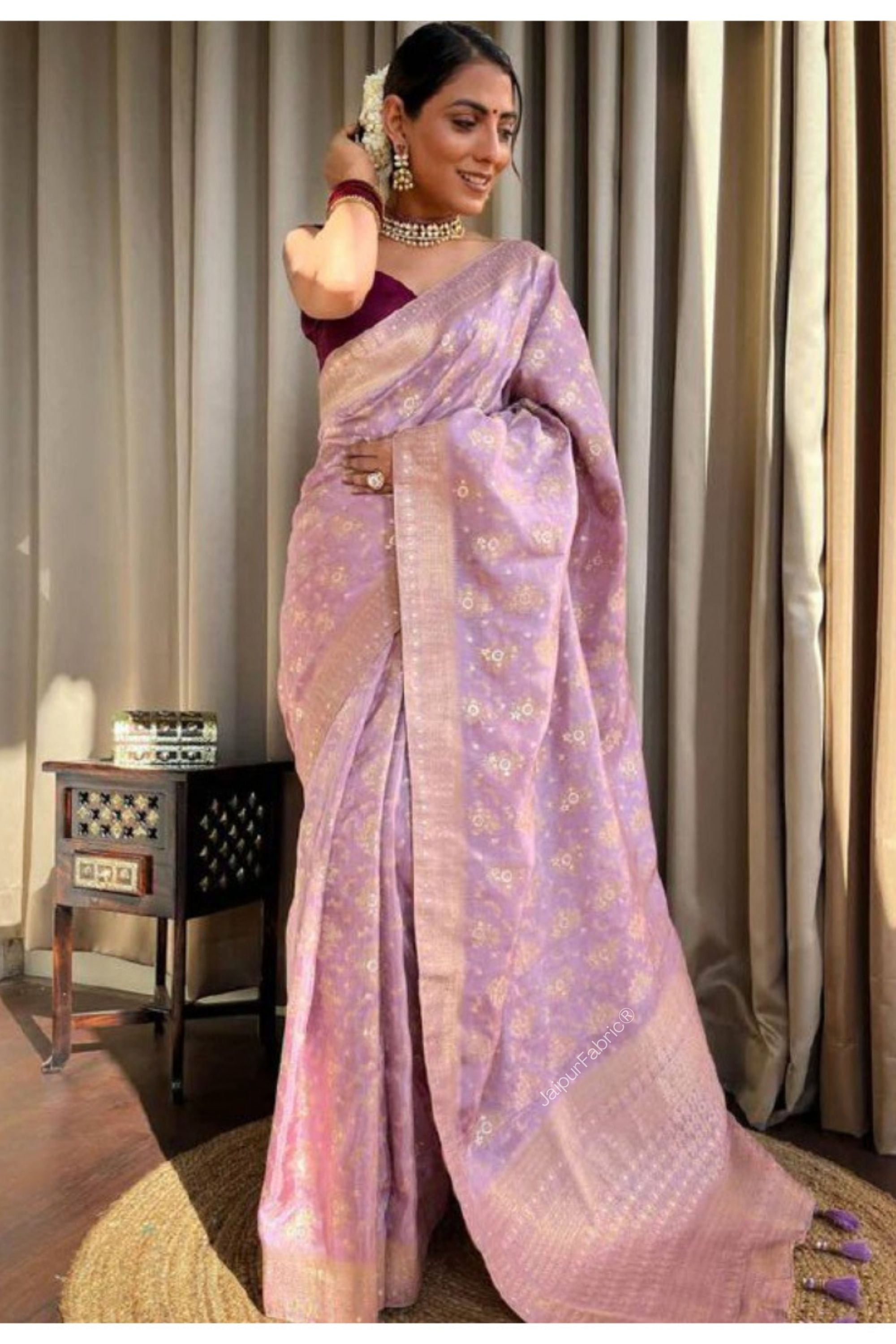 JaipurFabric® Lavender Banarasi Silk Saree With Blouse Piece - view 4