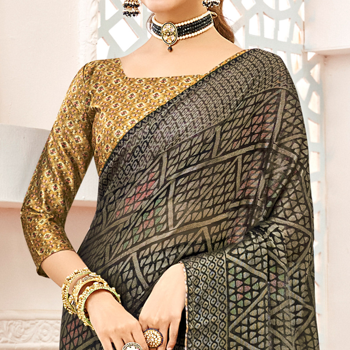 Peachmode Mehendi Green Geometric Printed Chiffon Brasso Saree - view 2