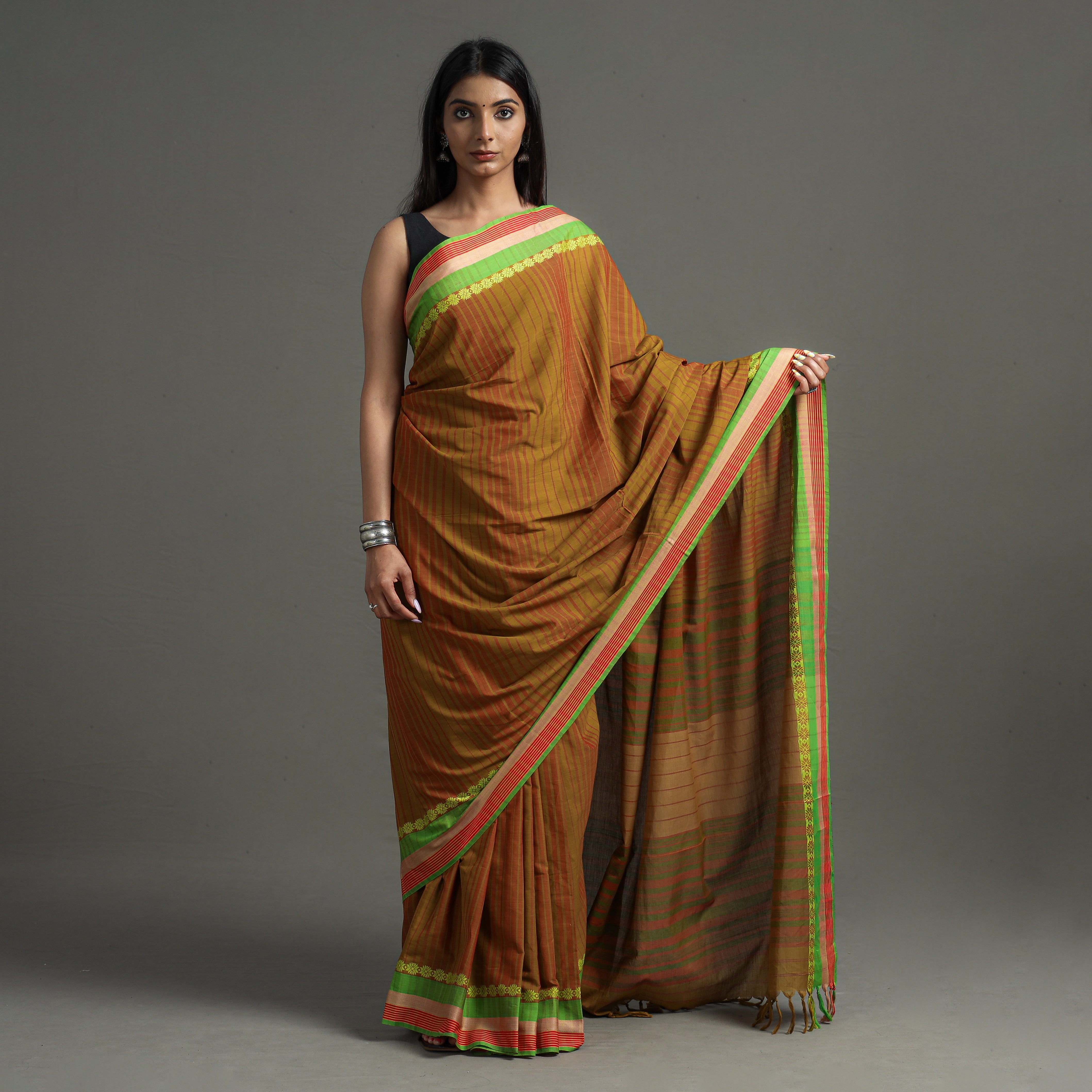 SASHA Brown - Begampuri Handloom Cotton Saree - view 2