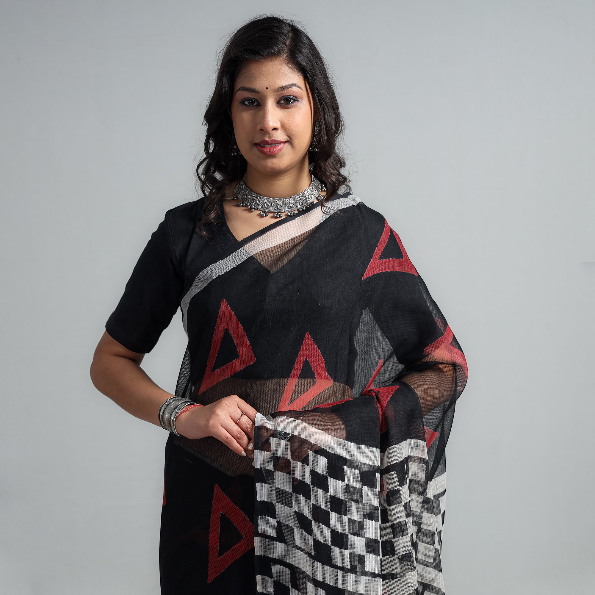 HAVELI CHRONICLES Black - Kota Doria Cotton Sanganeri Print Saree - view 4