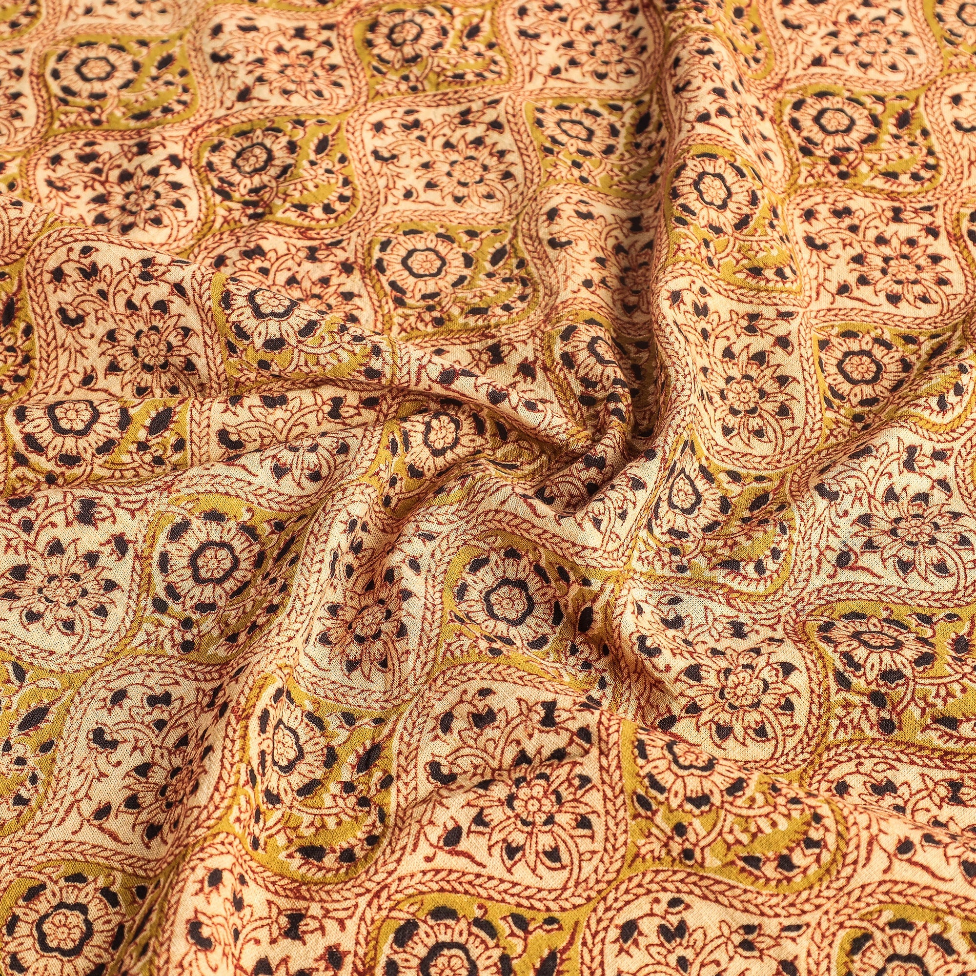 PITCHUKA SRINIVAS KALAMKARI PEDANA Beige - Original Pedana Kalamkari Block Printed Cotton Table Cover (45 x 45 in) - view 3