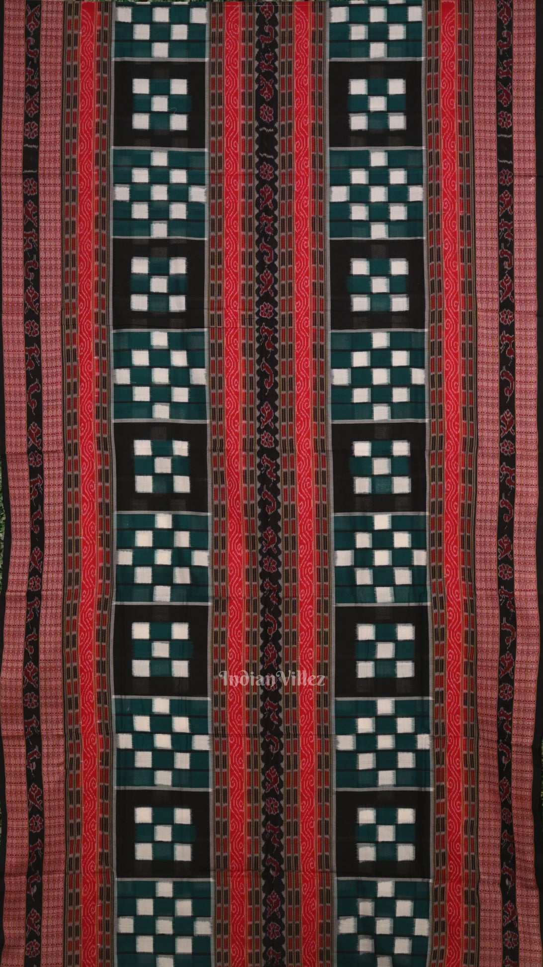 IndianVillèz Multi Color Odisha Sambalpuri Pure Cotton Pasapali Saree - view 3