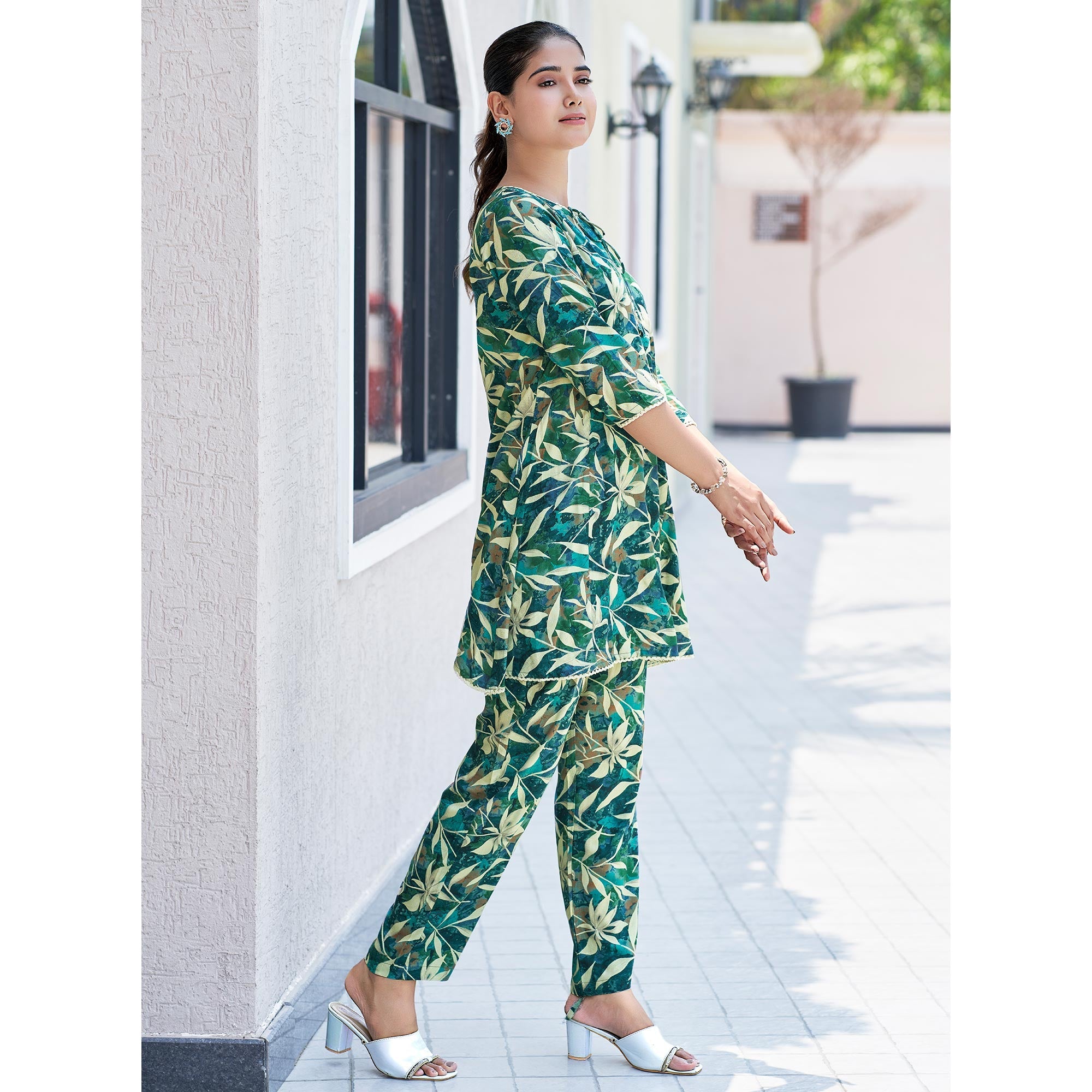 BlackTree green-floral-printed-rayon-co-ord-set-1 - view 5