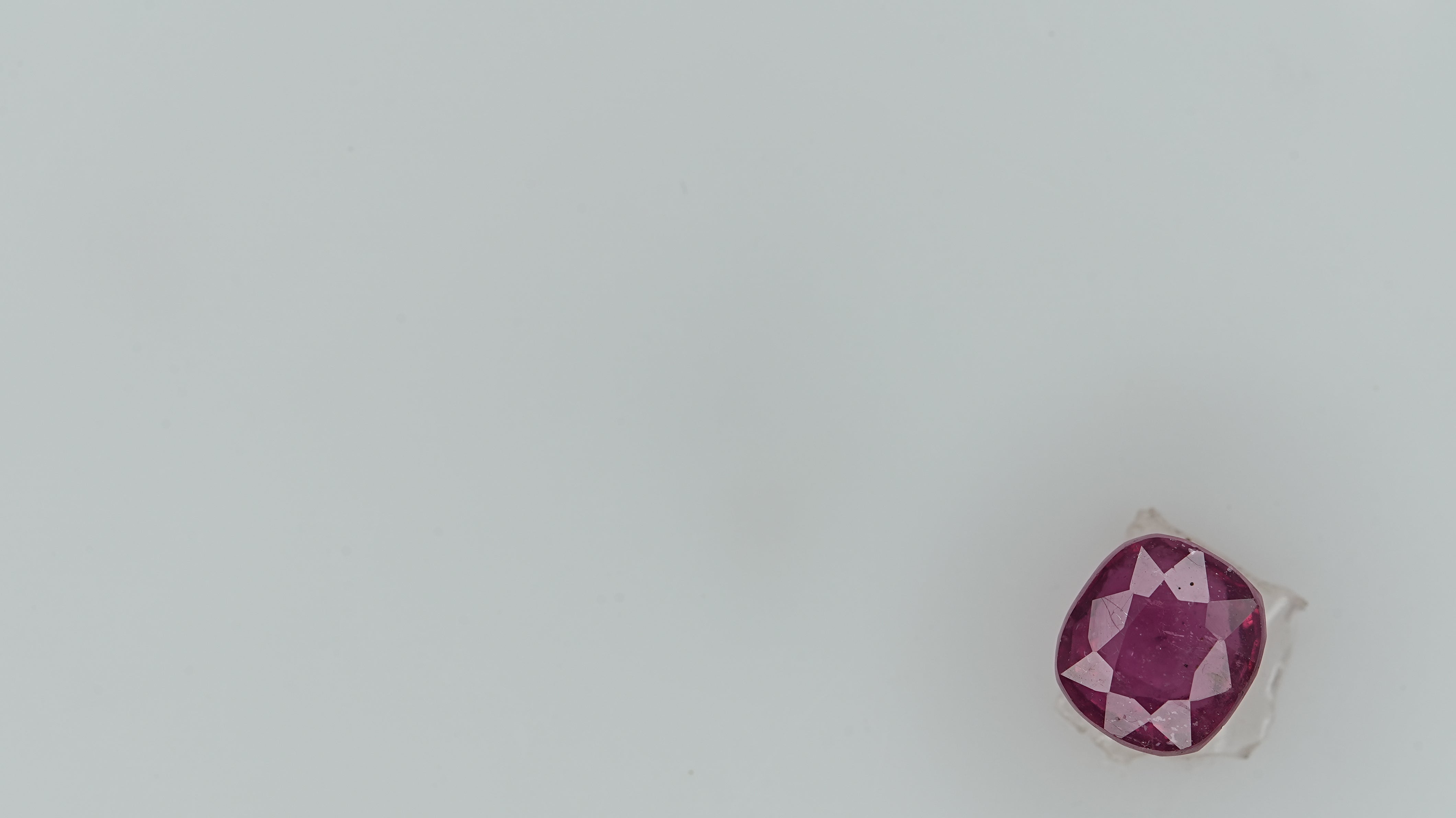 Gemsmantra Ruby - 3.87 Carats (4.257 Ratti)