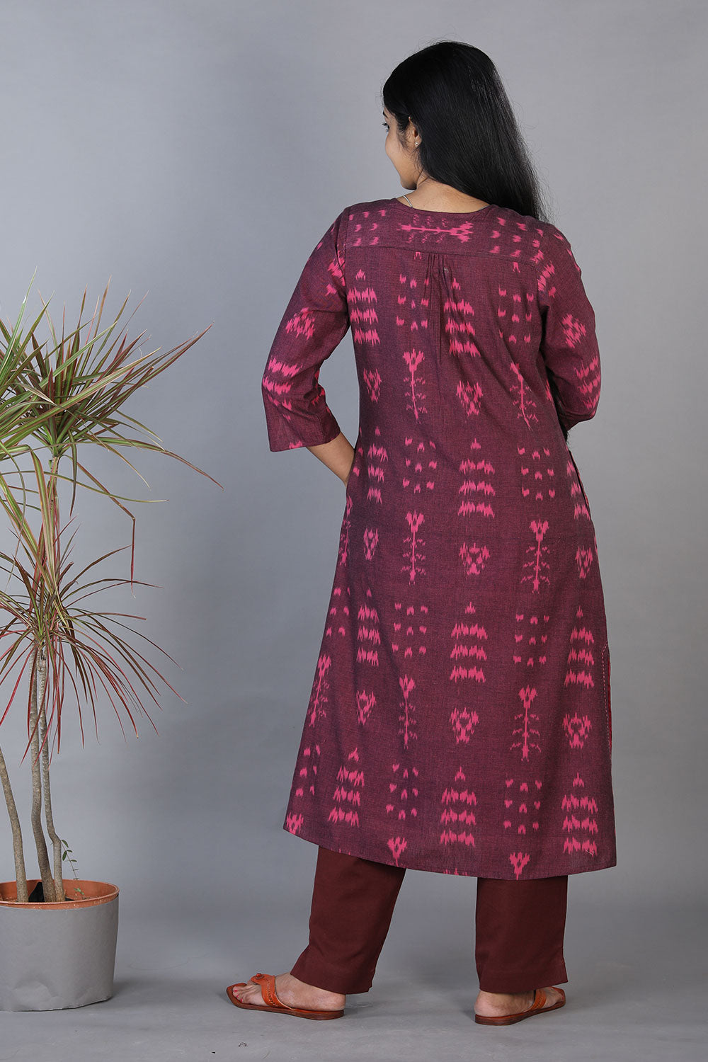 Kalanjali Ethnics Cotton pochampally ikkat kurta - view 6