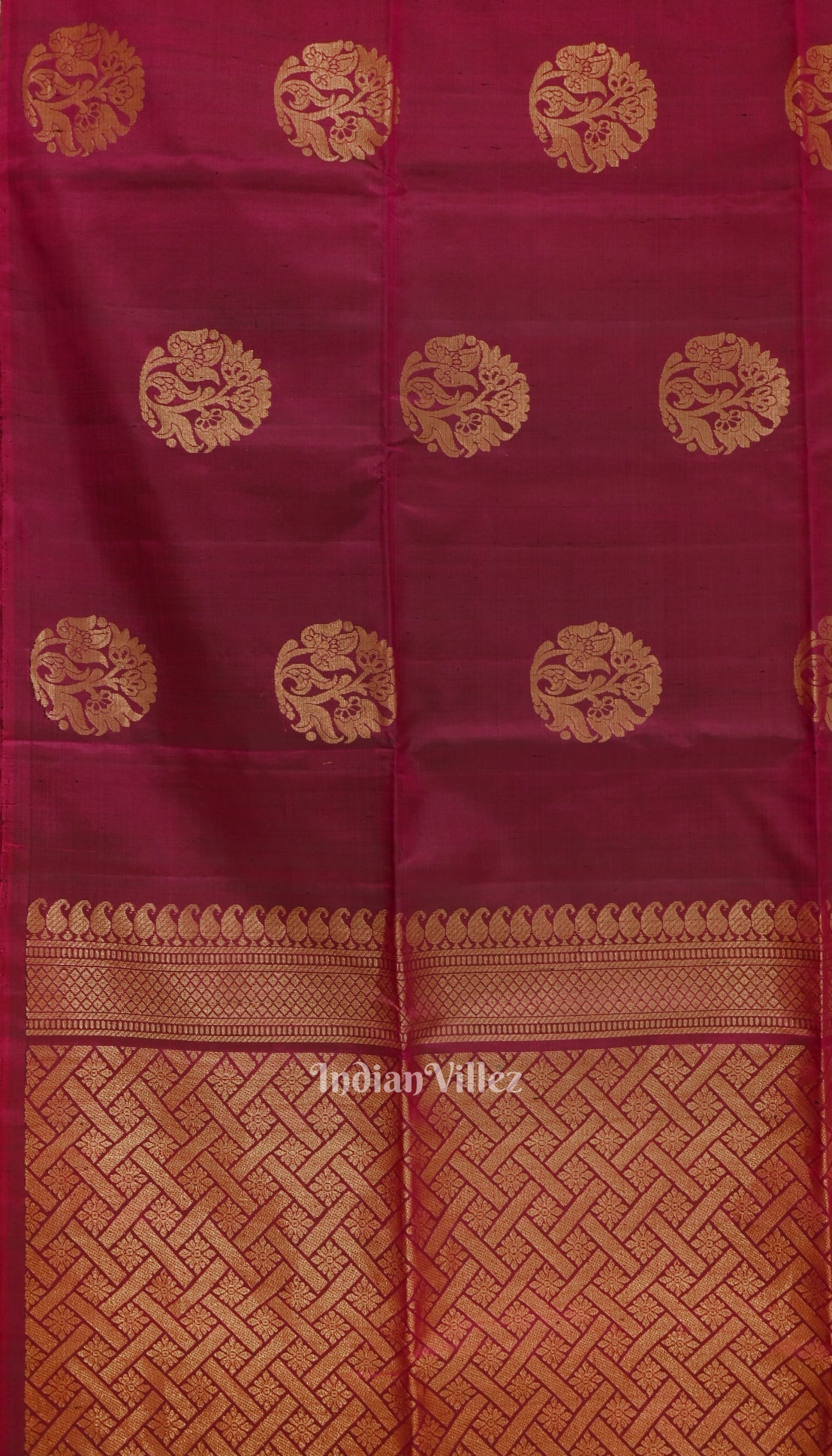 IndianVillèz Deep Maroon Golden Floral Design Pure Kanjivaram Soft Silk Saree - view 3