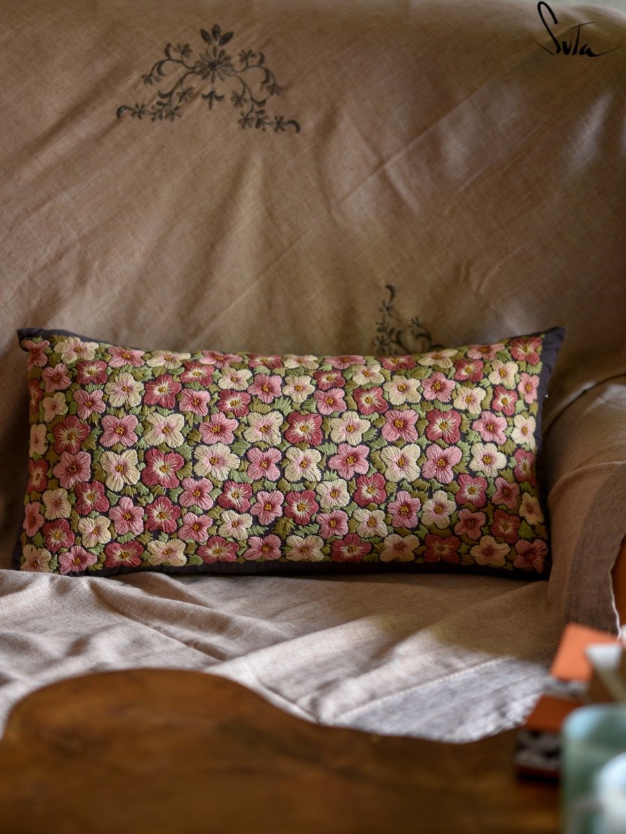 Bed dreams cushion – suta.in Flower bed dreams (Cushion Cover)