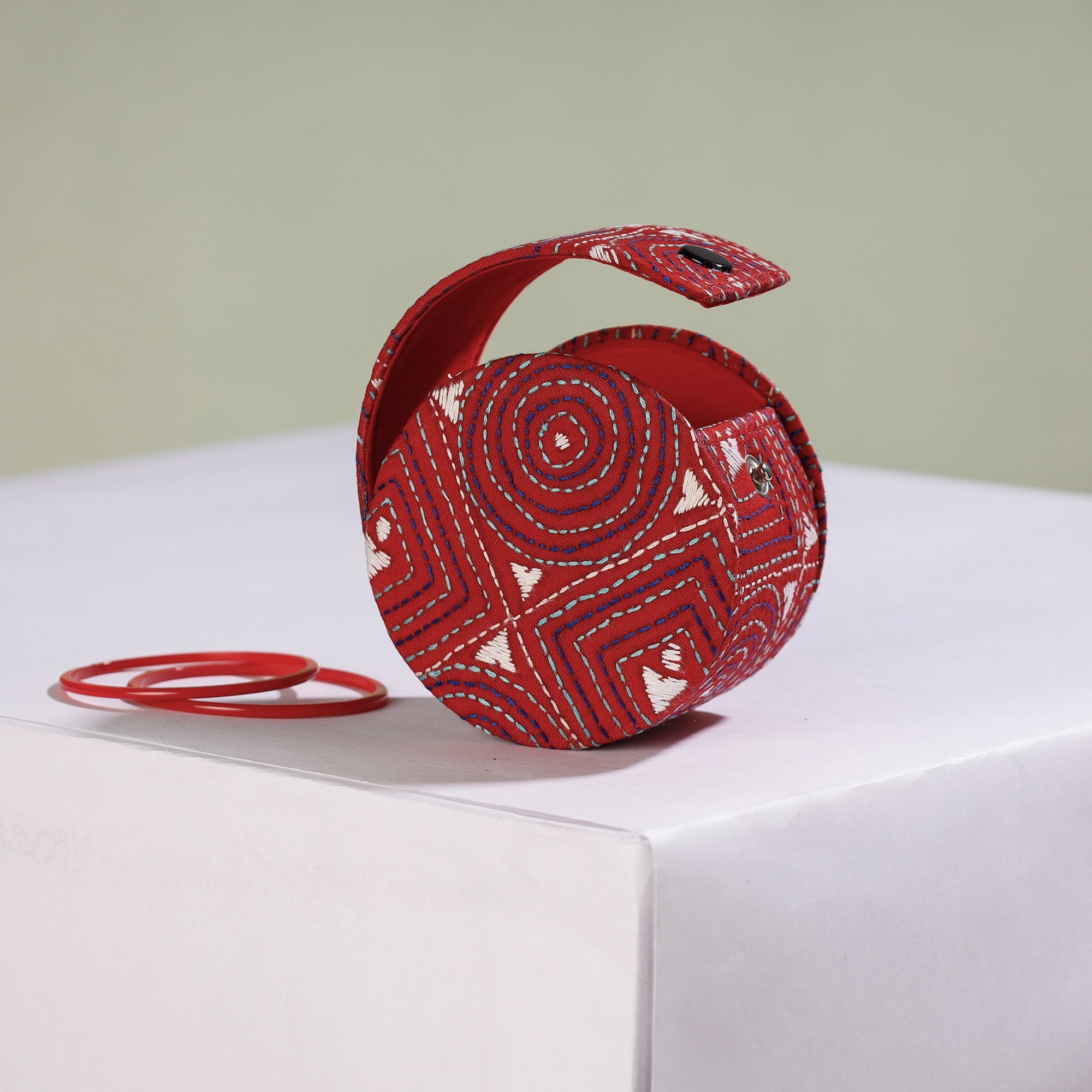 ASALKAAR Bengal Kantha Work Handcrafted Bangle Box (Small) - view 2