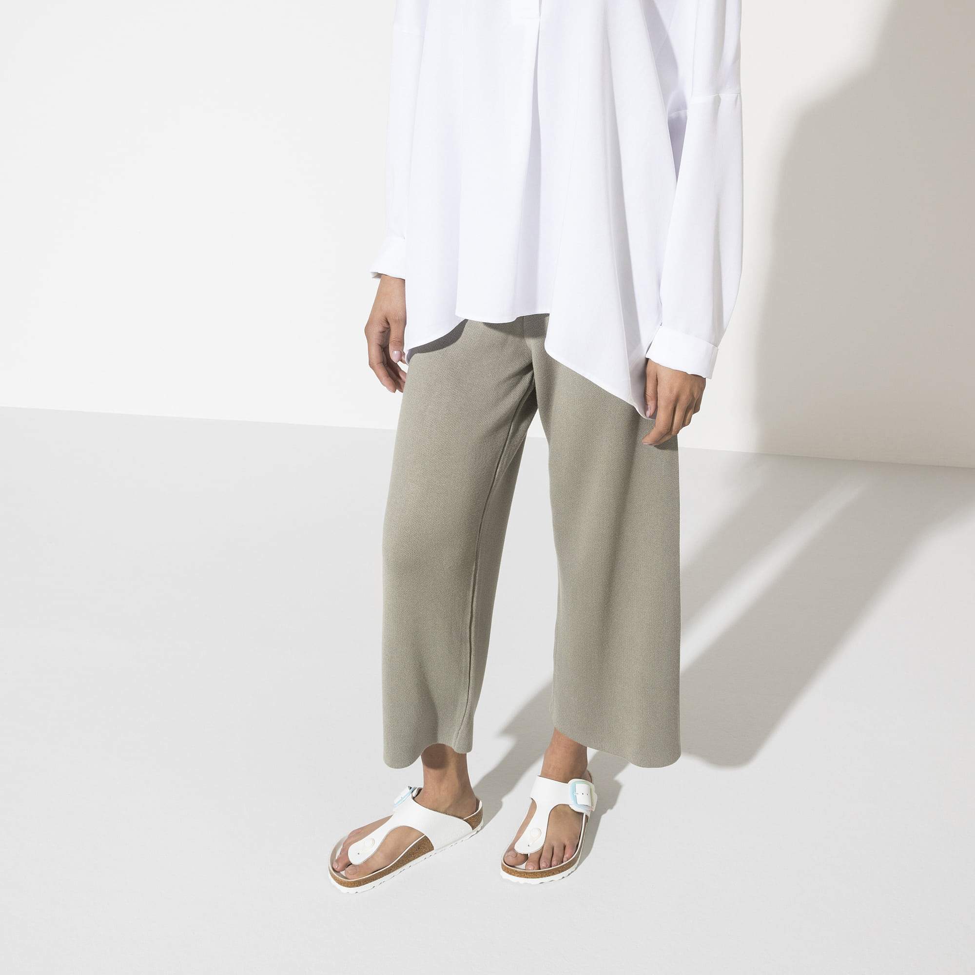 Birkenstock Gizeh Big Buckle Natural Leather – White White - view 6
