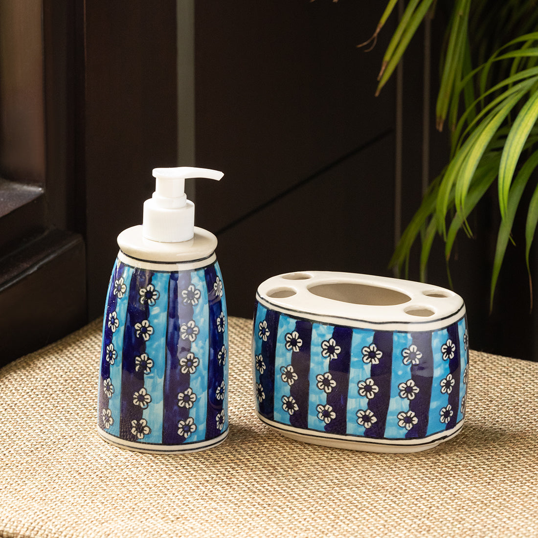 EXCLUSIVELANE 'Magical Magnolia' Handpainted Bathroom Accessory Set In Ceramic (Liquid Soap Dispenser, Toothbrush Holder)