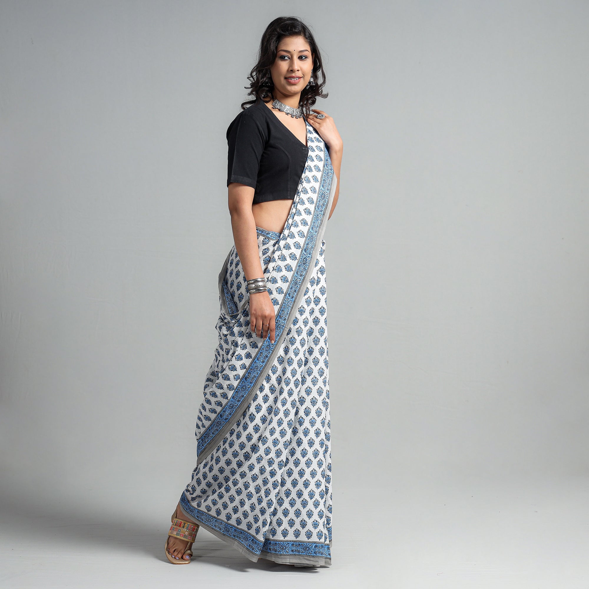 SANTOSH KUMAR DHANOPIA Blue - Block Printed Mul Cotton Sanganeri Saree - view 2