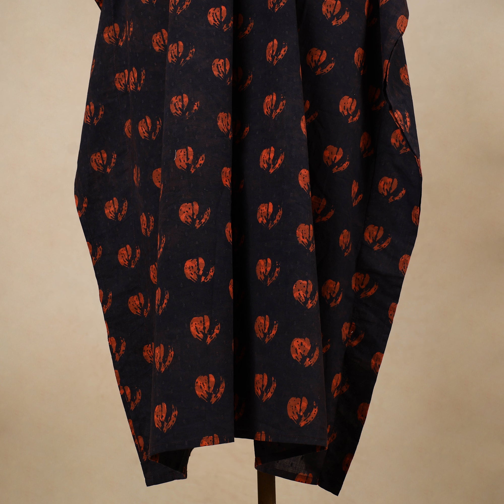 CHUTNEY CRAFT STUDIO Black - Hand Block Printed Cotton Kaftan with Tie-Up Waist (Long) - view 2