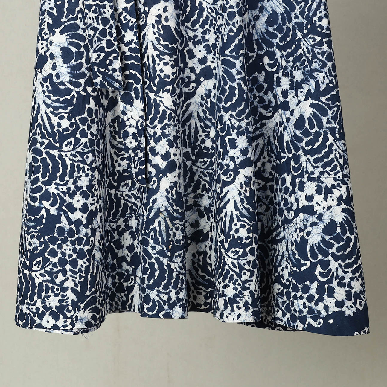 NOORI BAZAR Blue - Hand Batik Print Cotton Wrap Around Skirt 31 - view 3