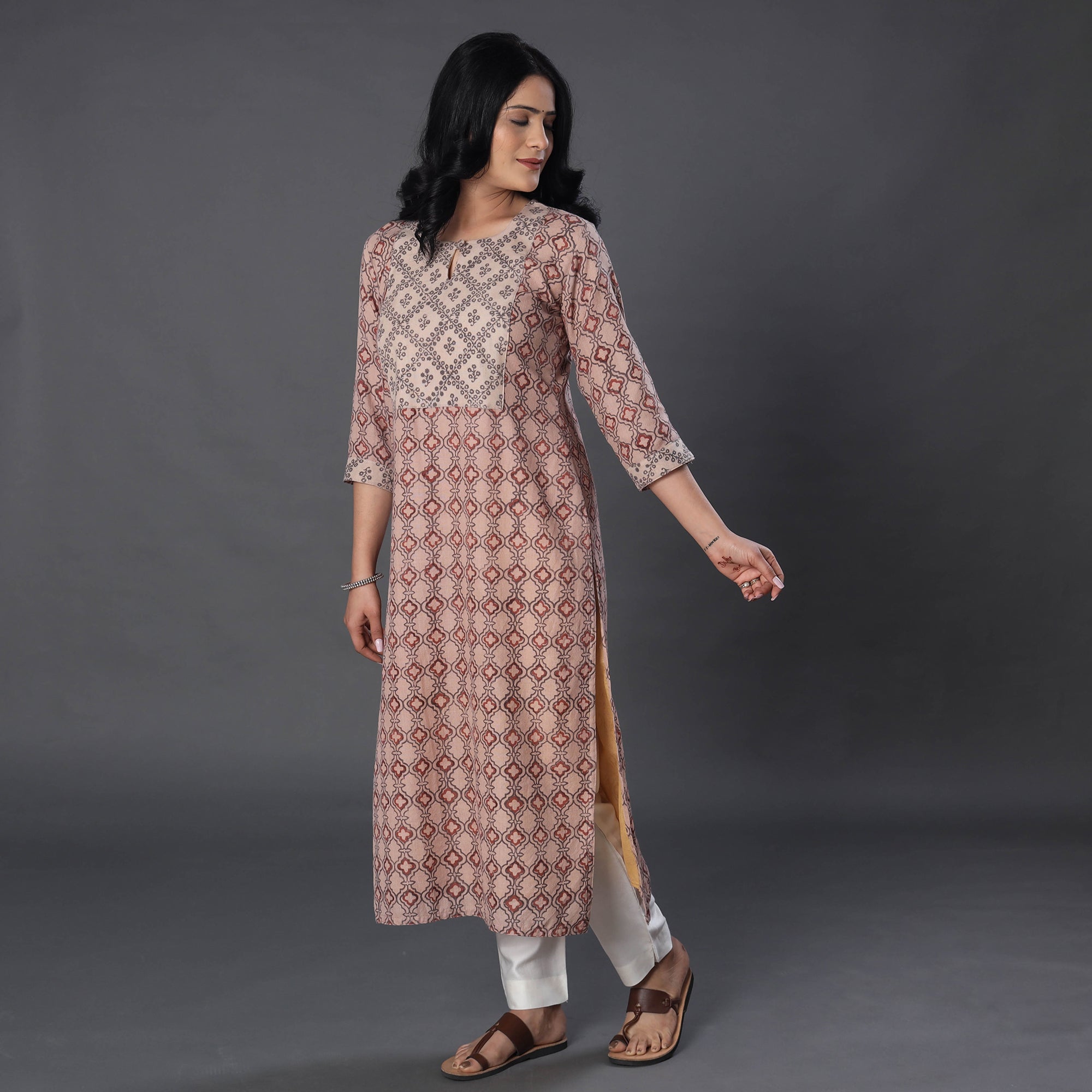 ITOKRI CASUALS Beige - Handwoven Wool Pedana Kalamkari Print Kurta - view 2