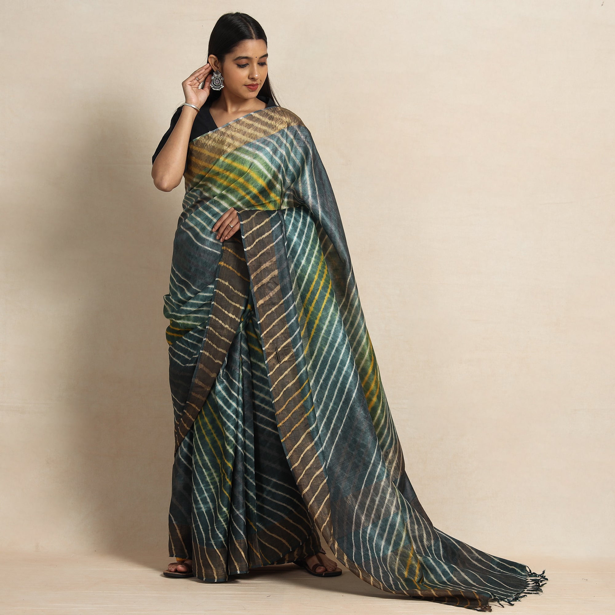 LEHARIYA BY BADSHAH MIYAN Black - Leheriya Tie-Dye Tussar Silk Handloom Saree - view 2