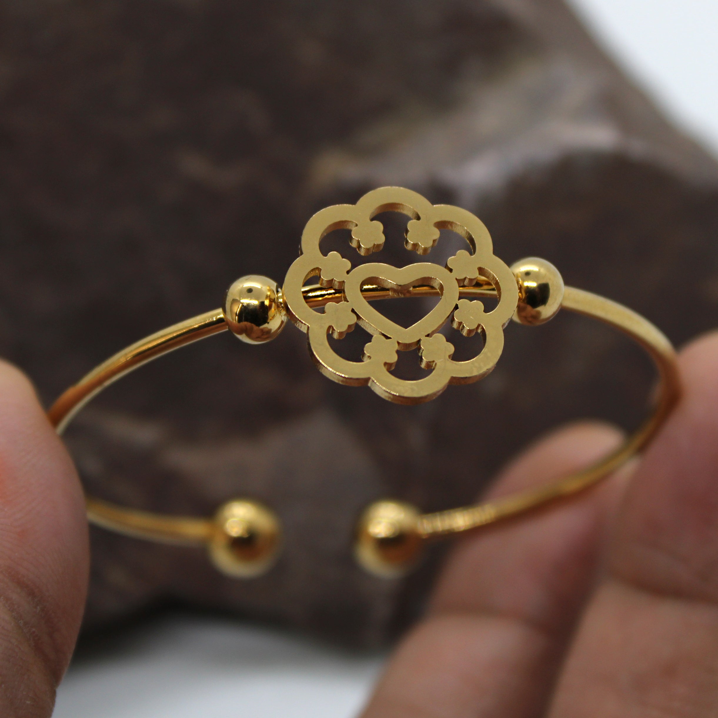 Branta Heart Flower Gold Bracelet For Women