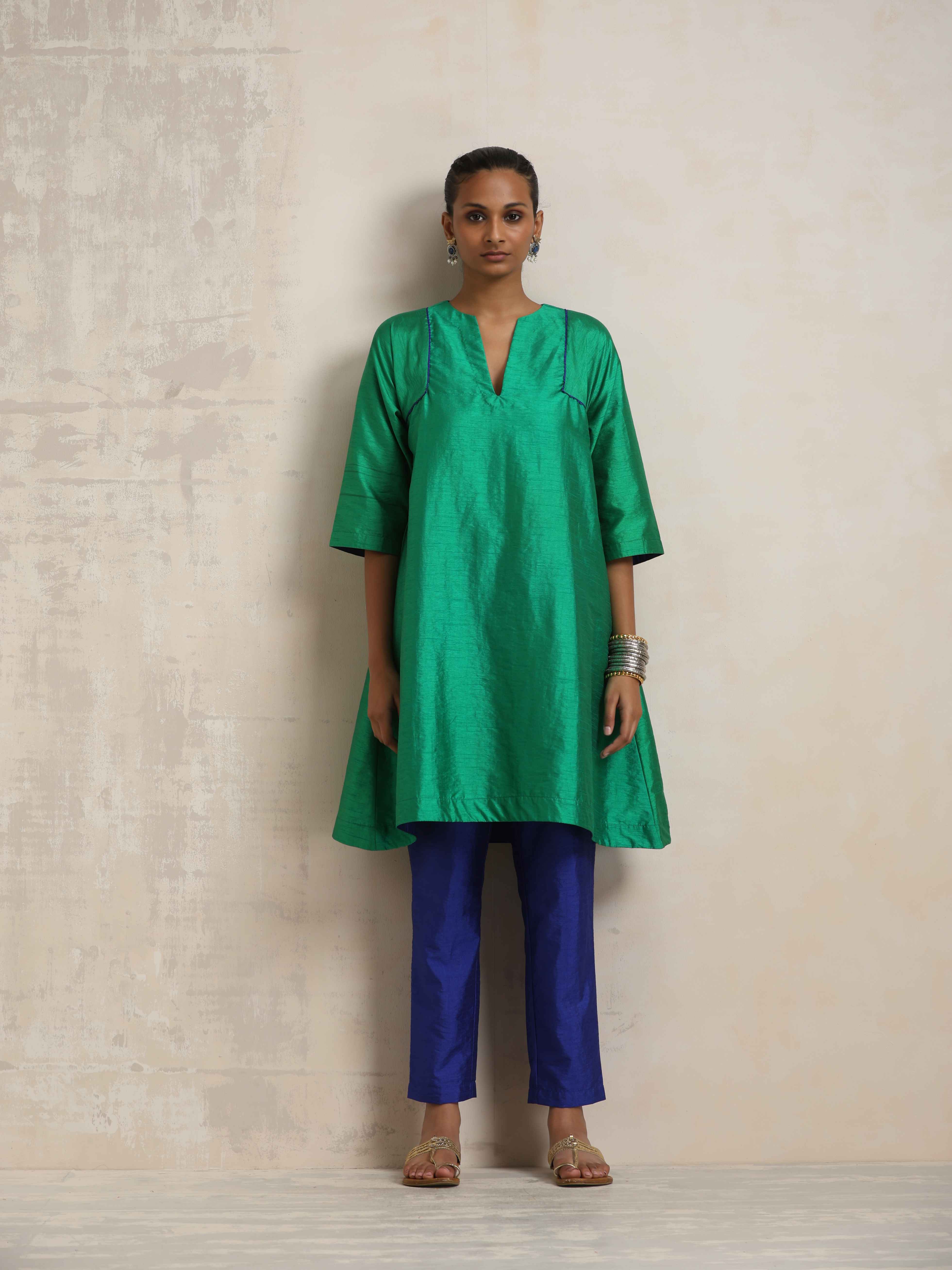 trueBrowns Bright Green Silk Kurta Co-ord Set - view 2