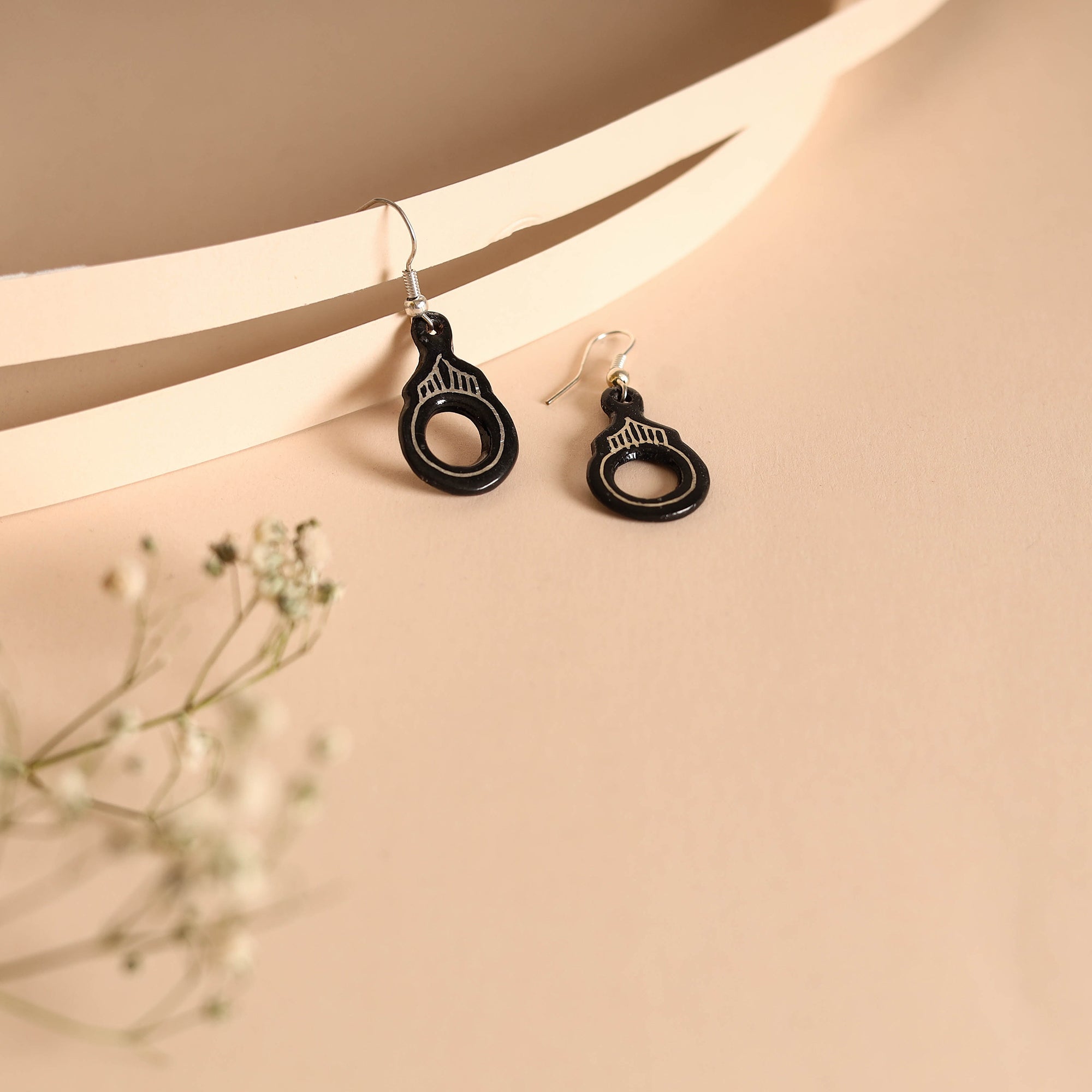 ITOKRI CRAFTS INITIATIVE Bidri Work Pure Silver Inlay Earrings 04