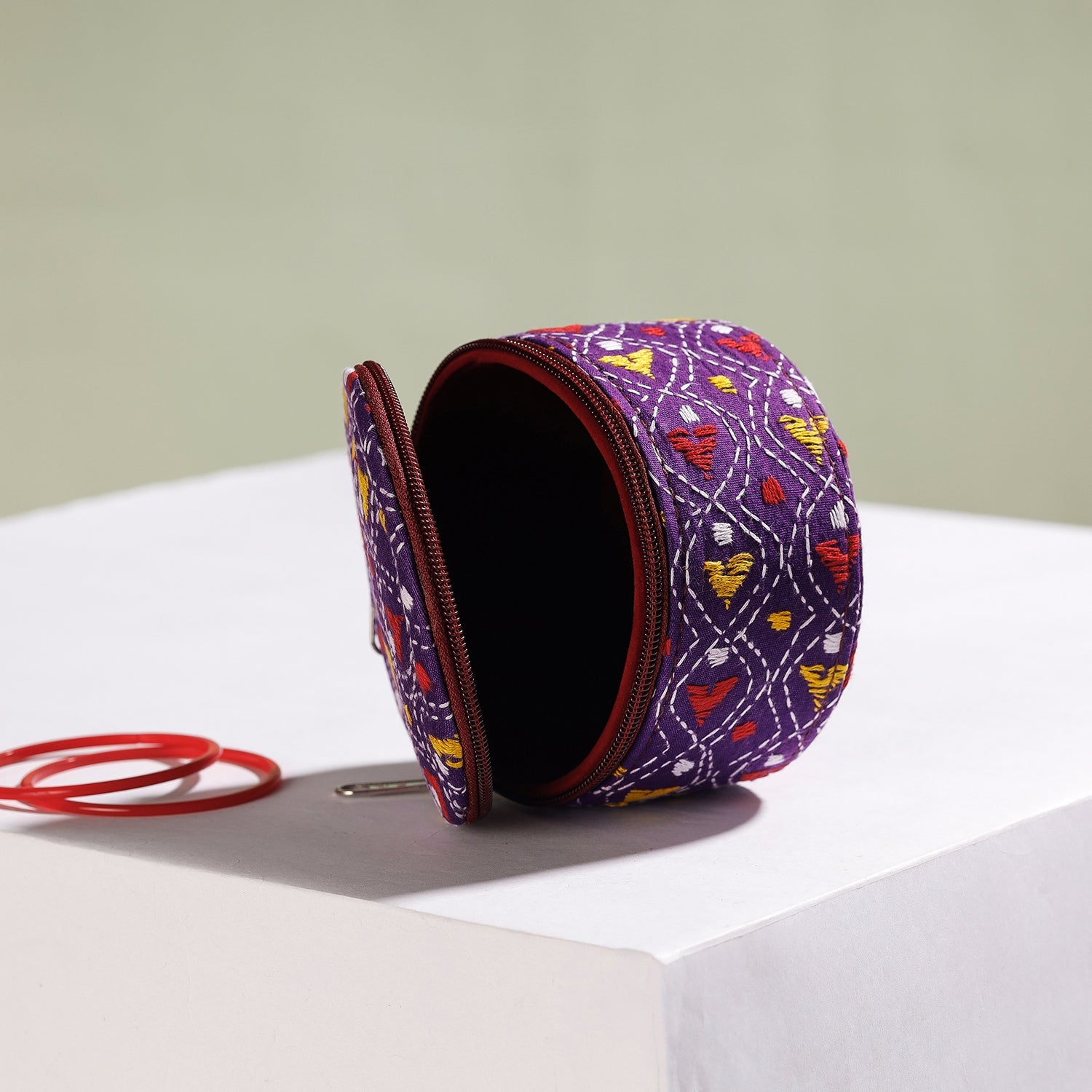 ASALKAAR Bengal Kantha Work Handcrafted Round Utility Box - view 2