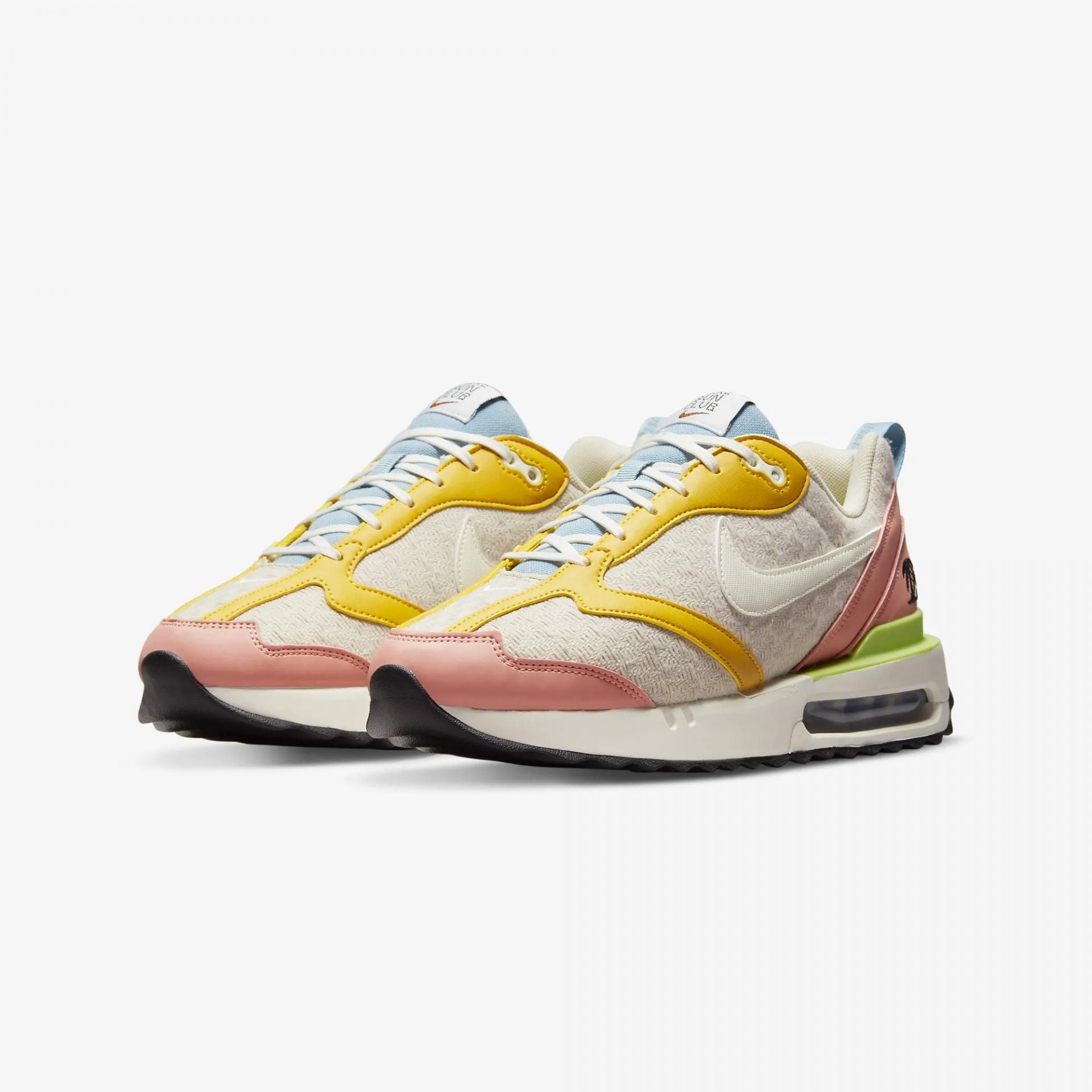 Nike | AIR MAX DAWN SE { SANDED GOLD / SAIL