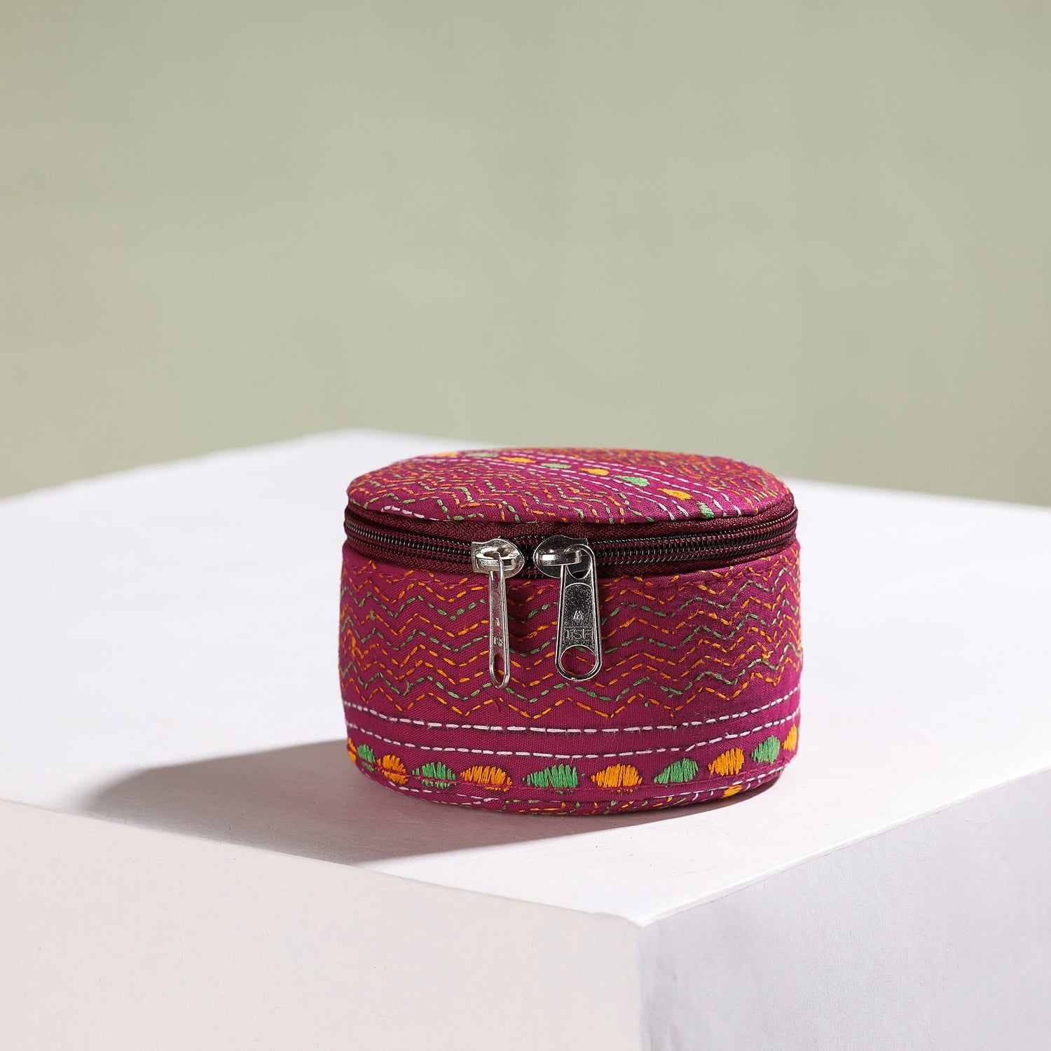 ASALKAAR Bengal Kantha Work Handcrafted Round Utility Box