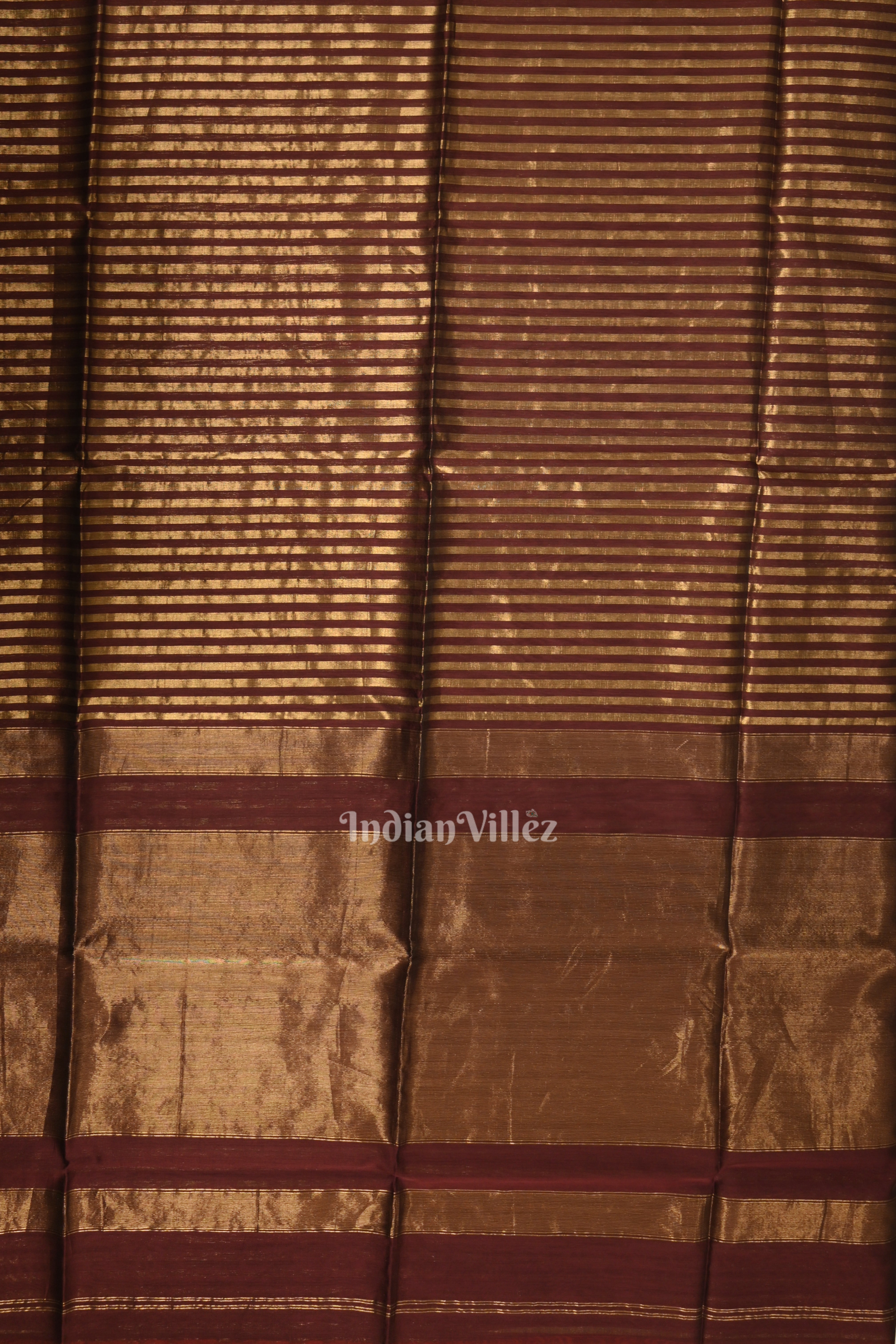 IndianVillèz Maroon Stripped Pure Silk Cotton Maheshwari Saree - view 3
