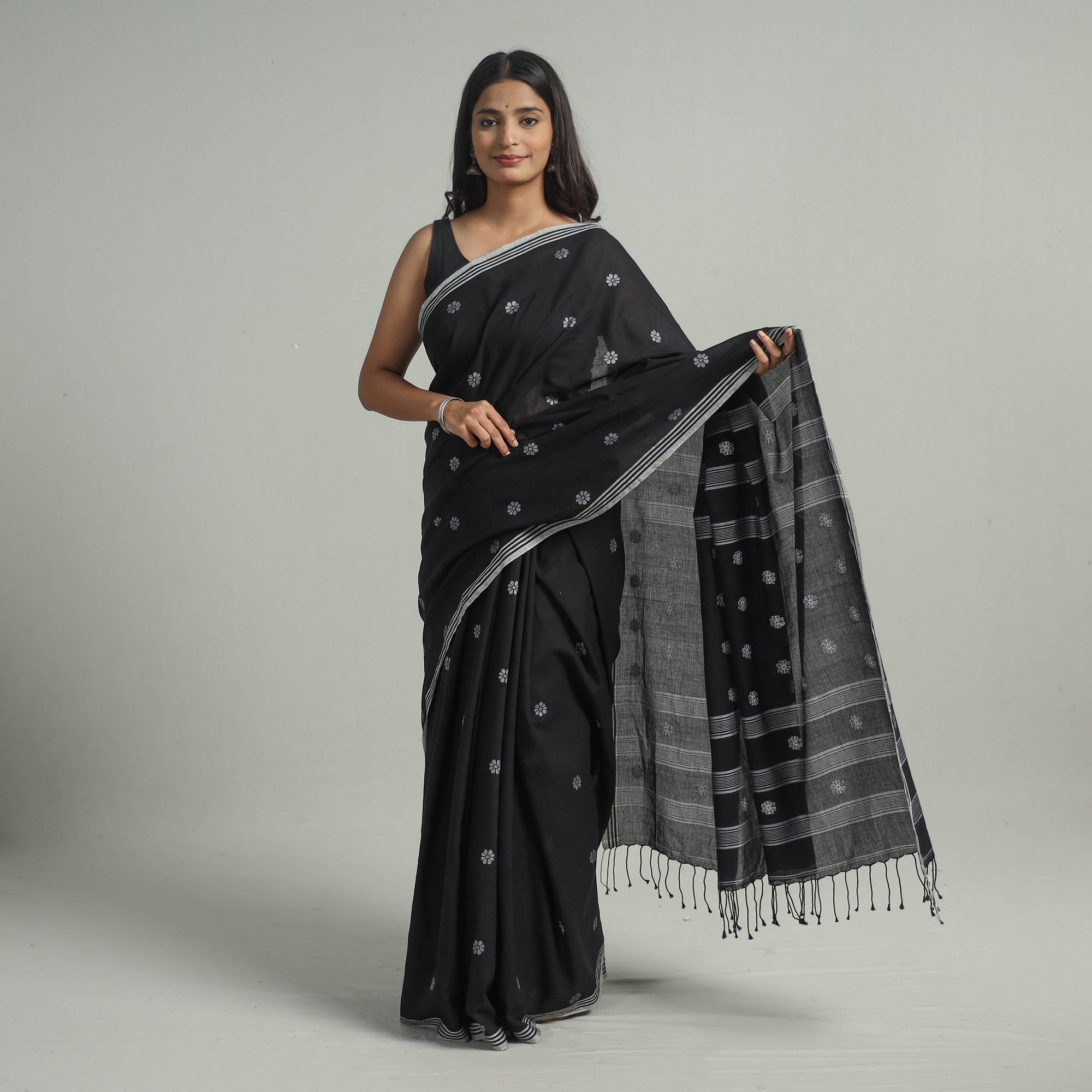 SASHA Black - Handloom Cotton Phulia Jamdani Saree with Tassels 25 - view 2