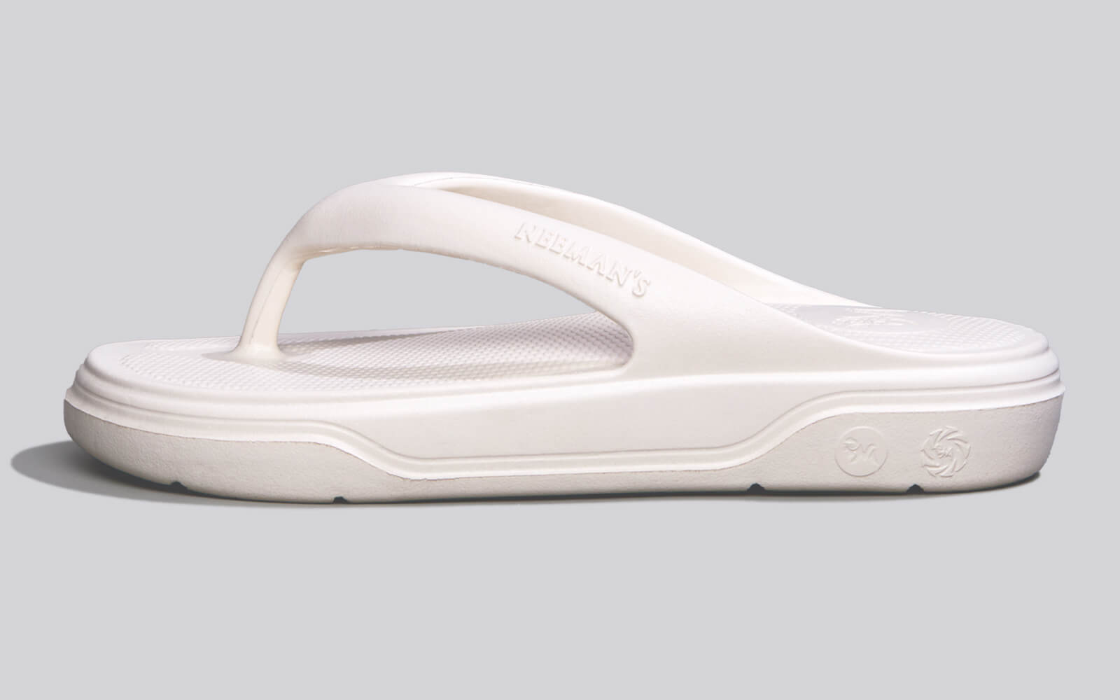Neeman's Cushers Flips For Women : Ivory White