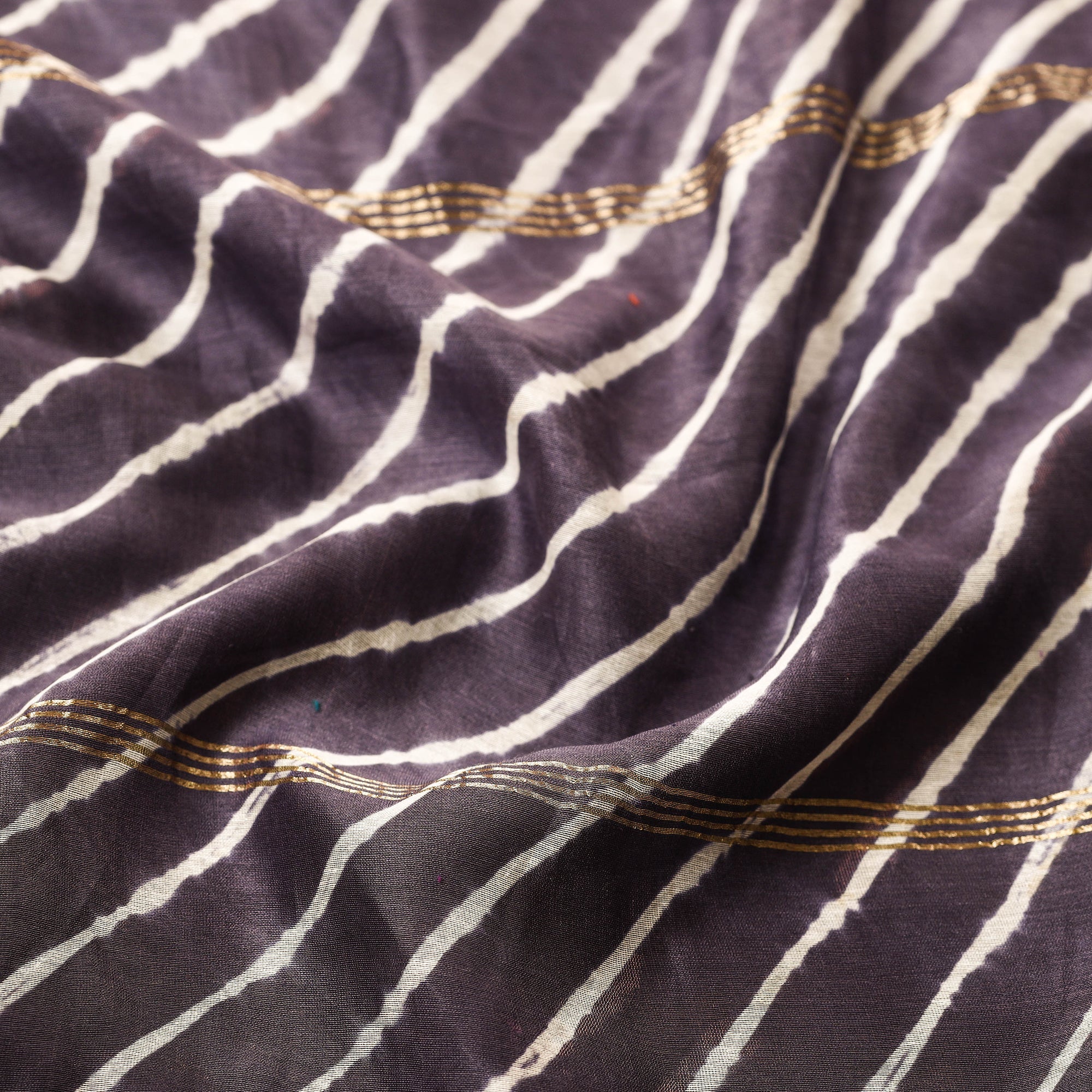 LEHARIYA BY BADSHAH MIYAN Black - Leheriya Tie-Dye Chanderi Silk Handloom Stole with Zari Border 01 - view 2