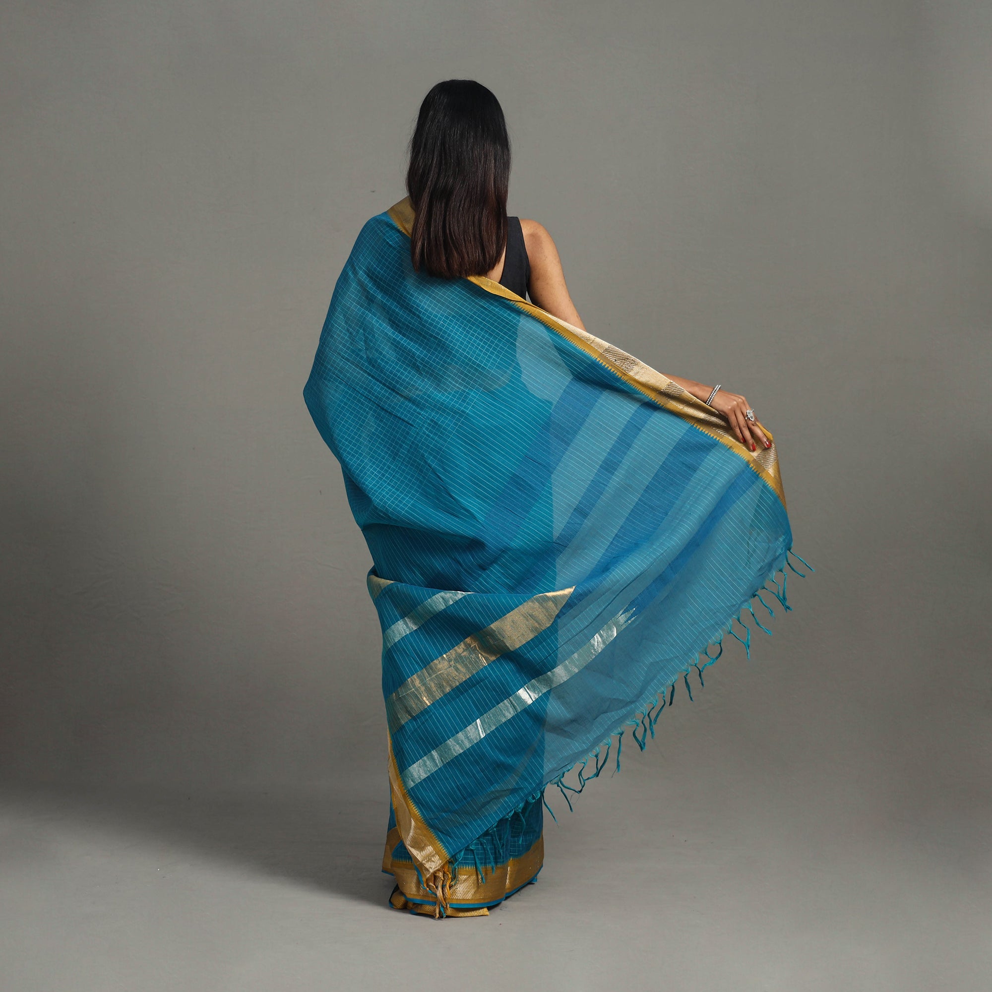 CREYO Blue - Checks Zari Dobby Cotton Handloom Saree 25 - view 3
