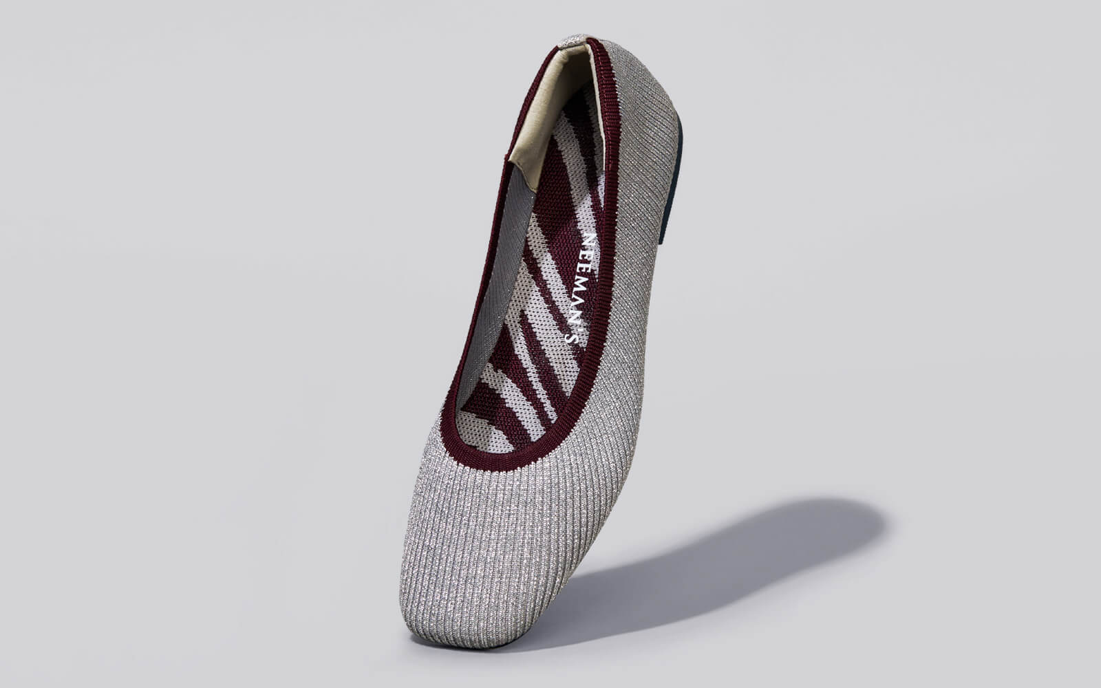 Neeman's Metallic Square Flats : Grey-Silver - view 5
