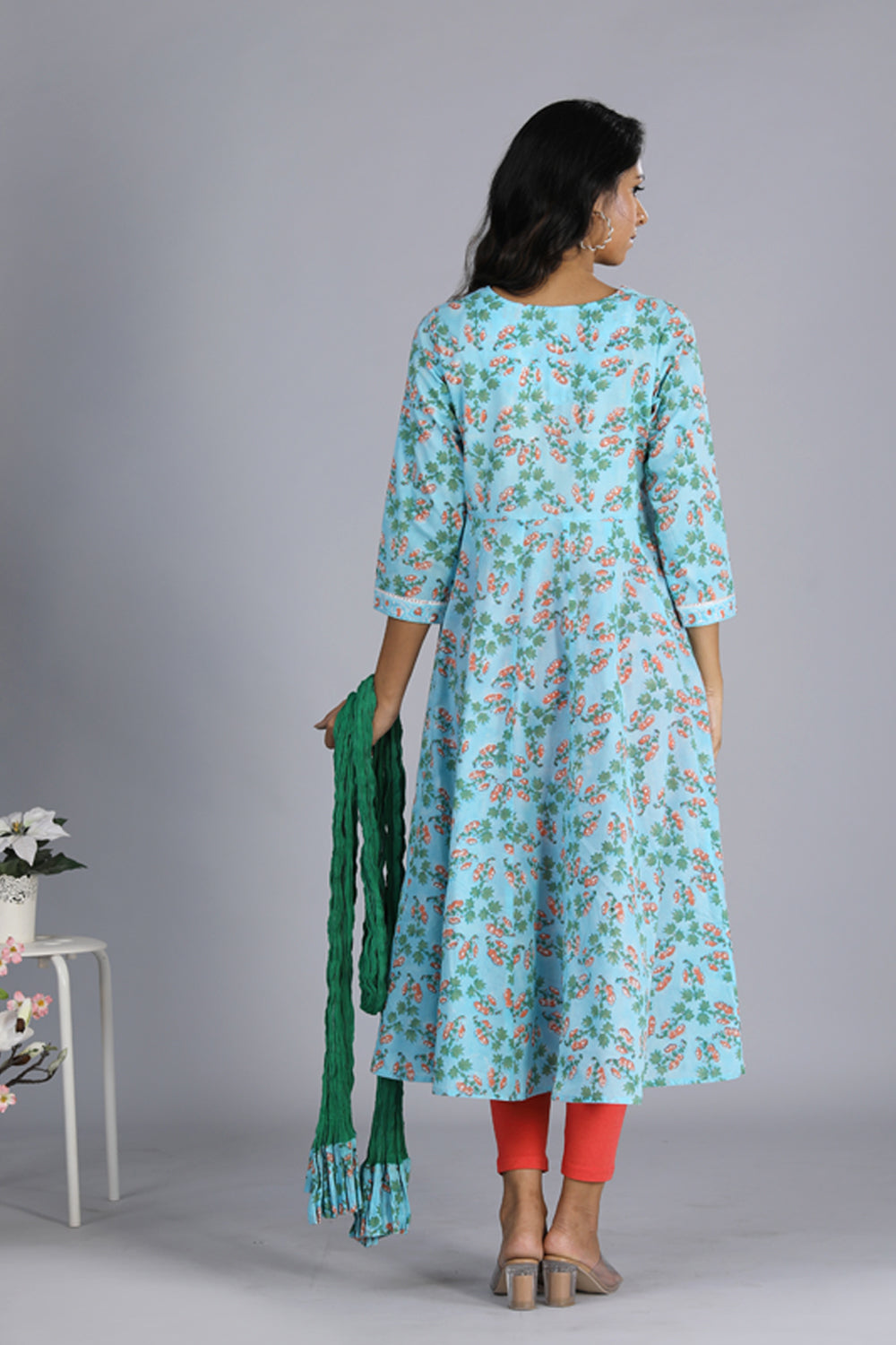 Kalanjali Ethnics Handblock printed Anarkali and dupatta set - view 6