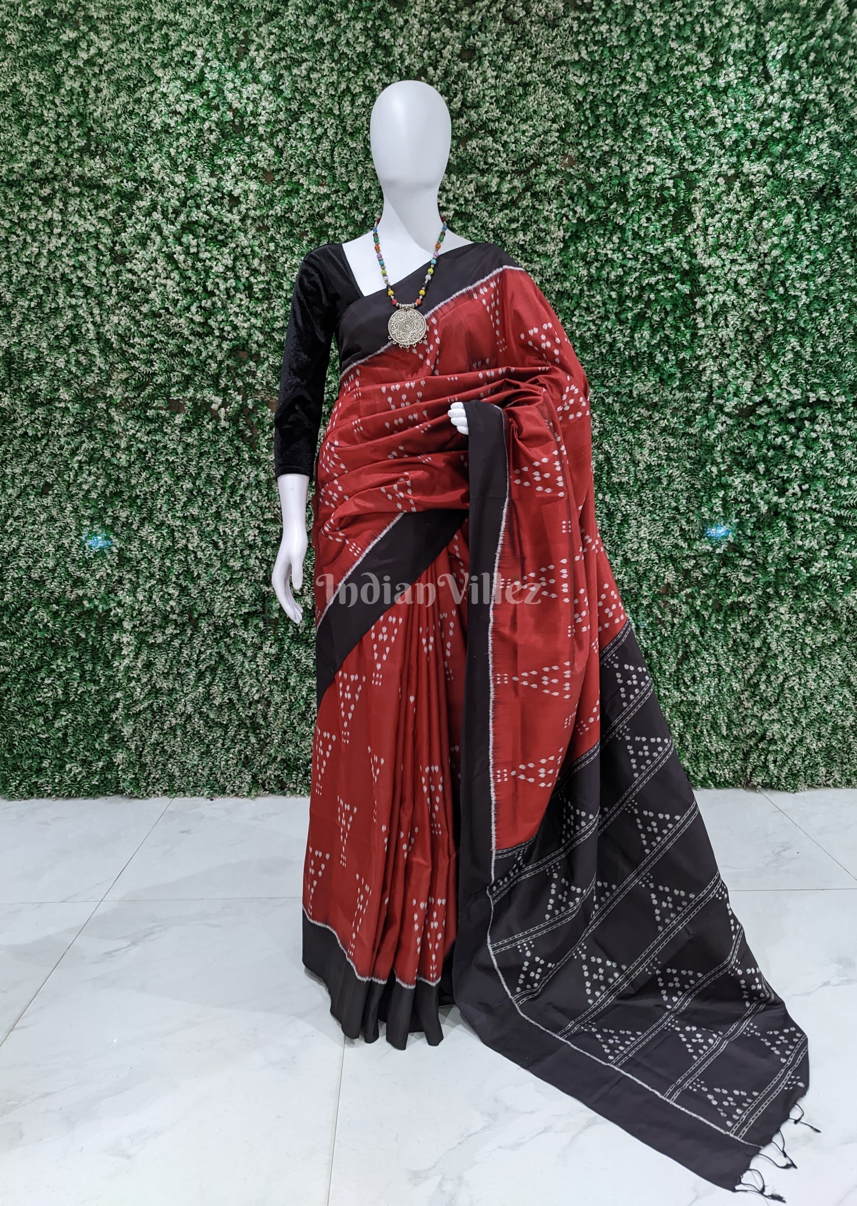 IndianVillèz Maroon Jhoti Odisha Handloom Contemporary Silk Saree