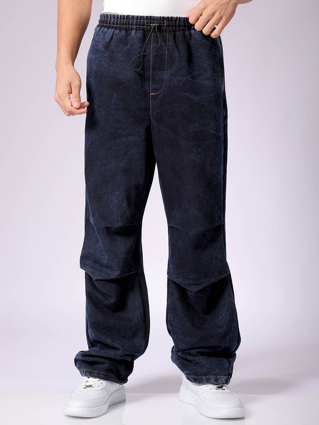 The Indian Garage Co Men's Blue Baggy Tapered Fit Solid Denim Jogger