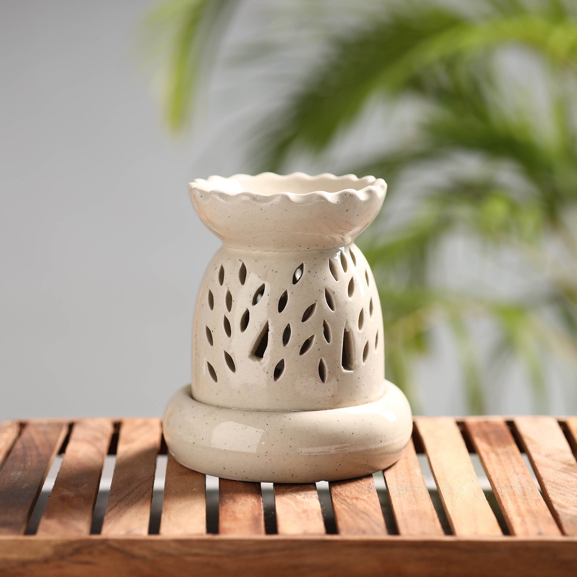 ITOKRI CRAFTS INITIATIVE Handcrafted Ceramic Electrical Aroma Diffuser (6 inches) - view 2