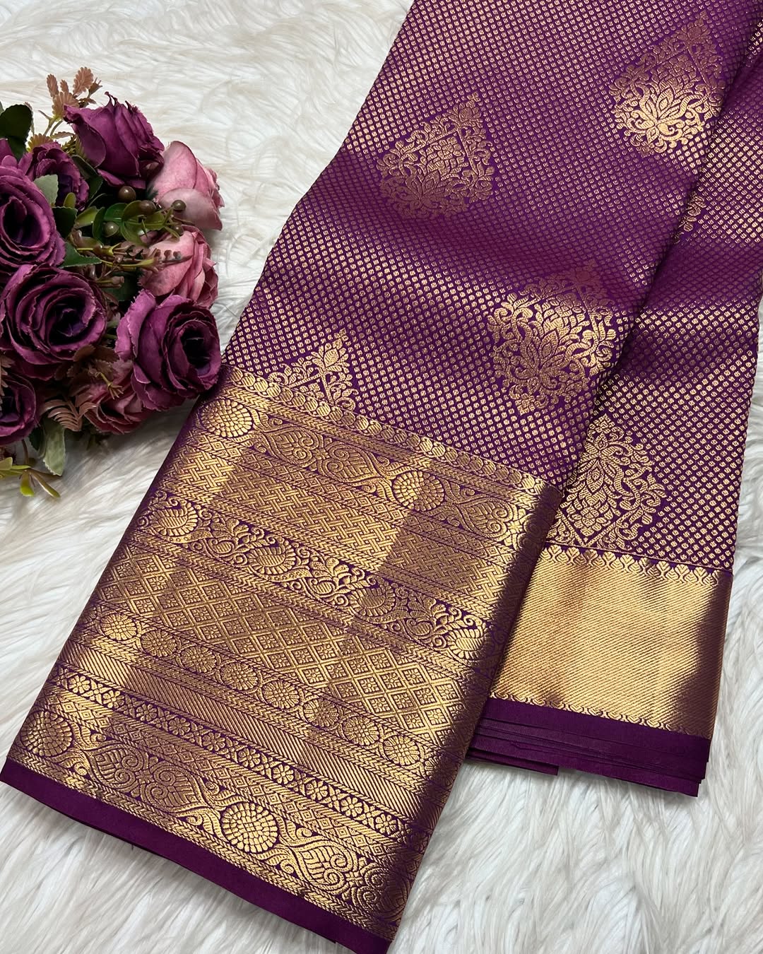 Aayna Precious Purple Soft Banarasi Silk Saree With Ebullience Blouse Piece