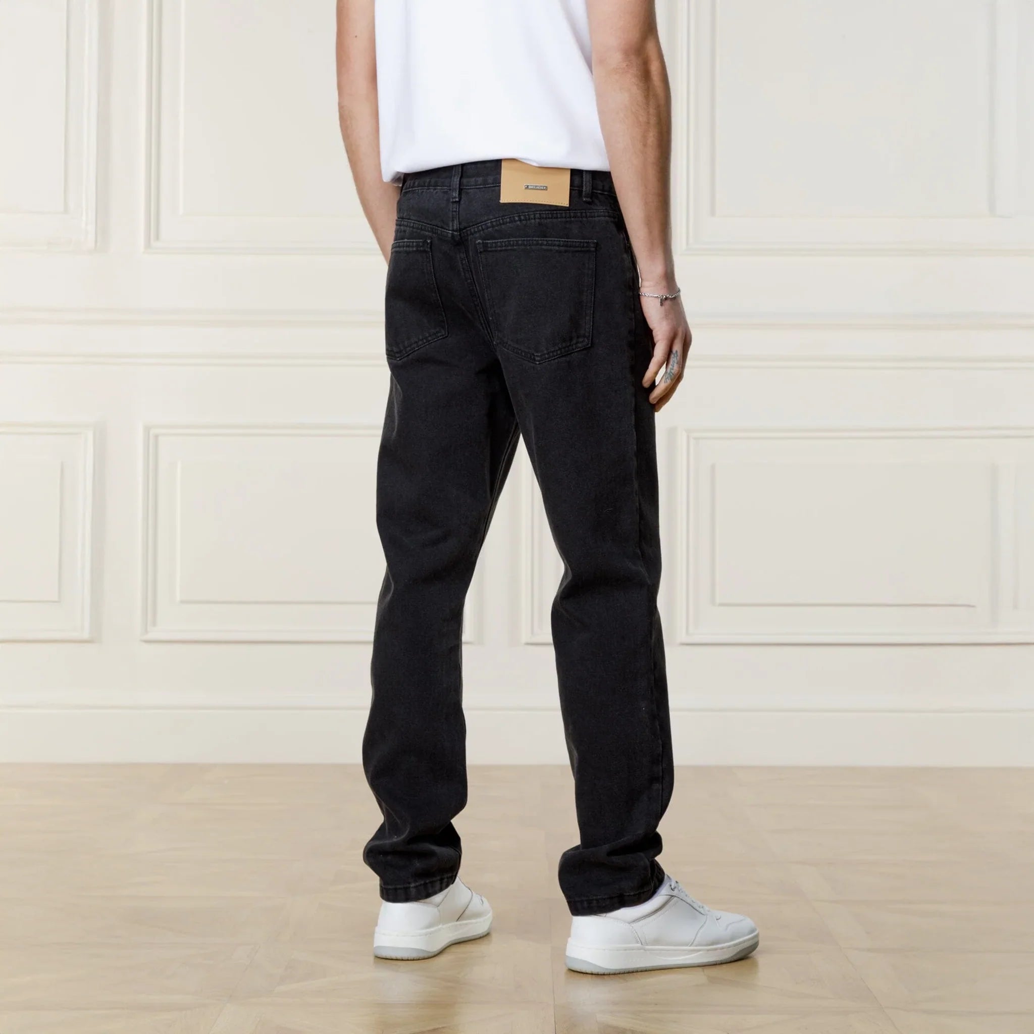 Belier Straight Leg Jeans Washed Black - view 2