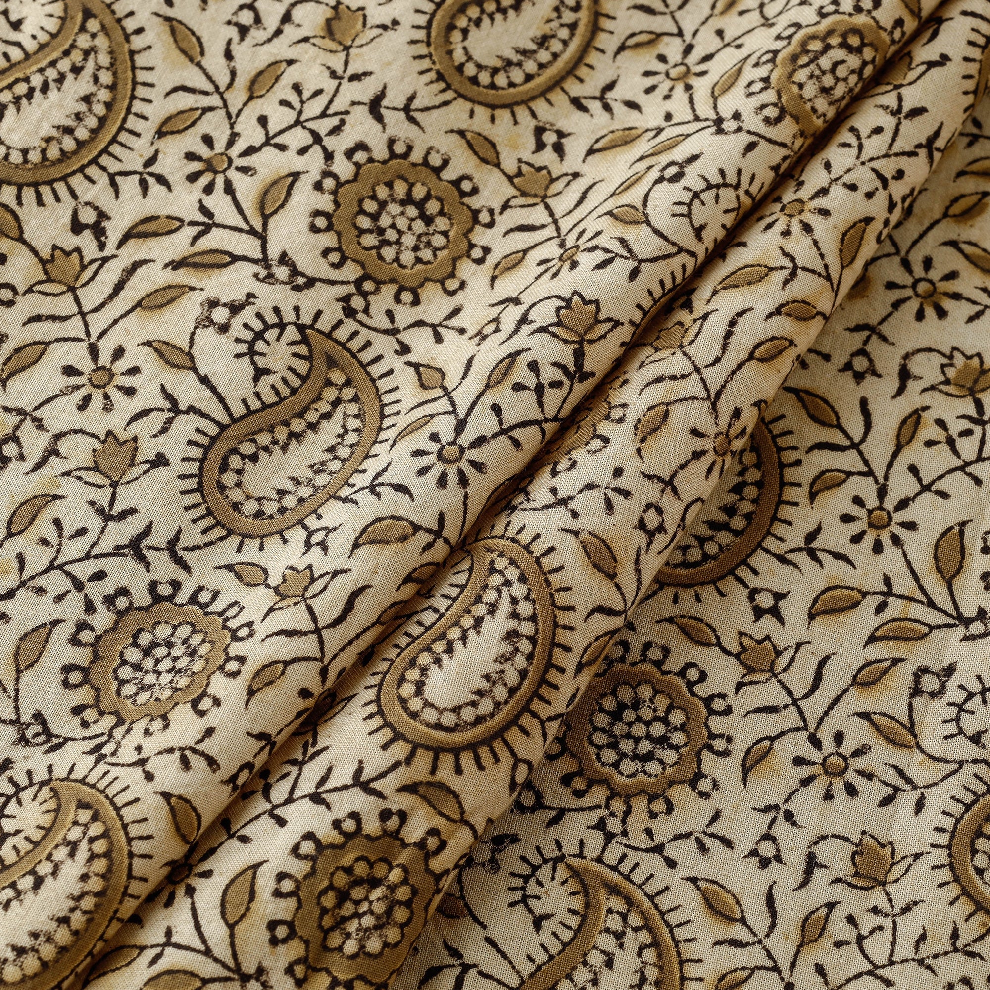 PITCHUKA SRINIVAS KALAMKARI PEDANA Beige - Pedana Kalamkari Hand Block Printed Cotton Fabric - view 2