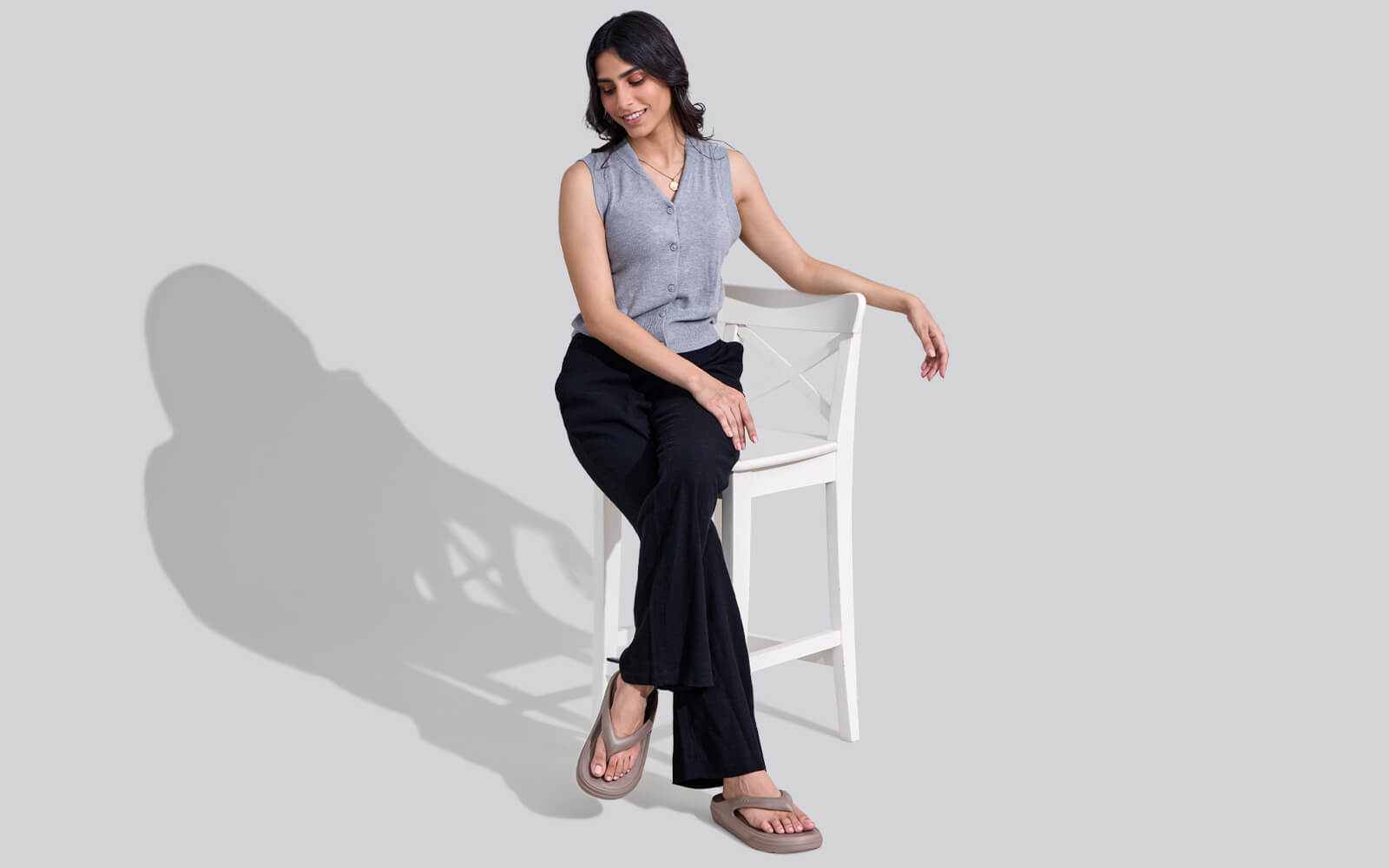 Neeman's Cushers Flips For Women : Goat Grey - view 7