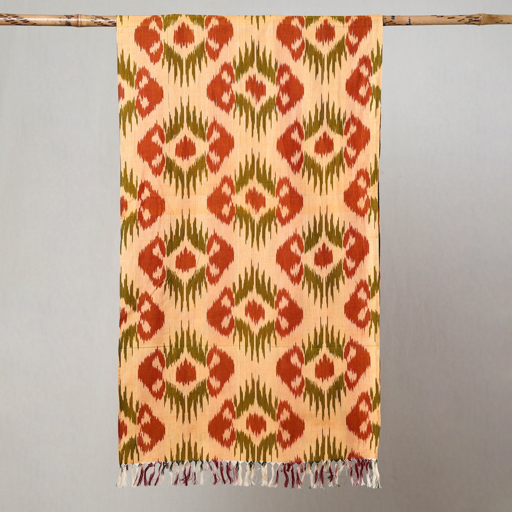 POCHAMPALLY IKAT WEAVES BY GOVARDHAN Beige - Handloom Cotton Pochampally Central Asian Ikat Stole 15 - view 2