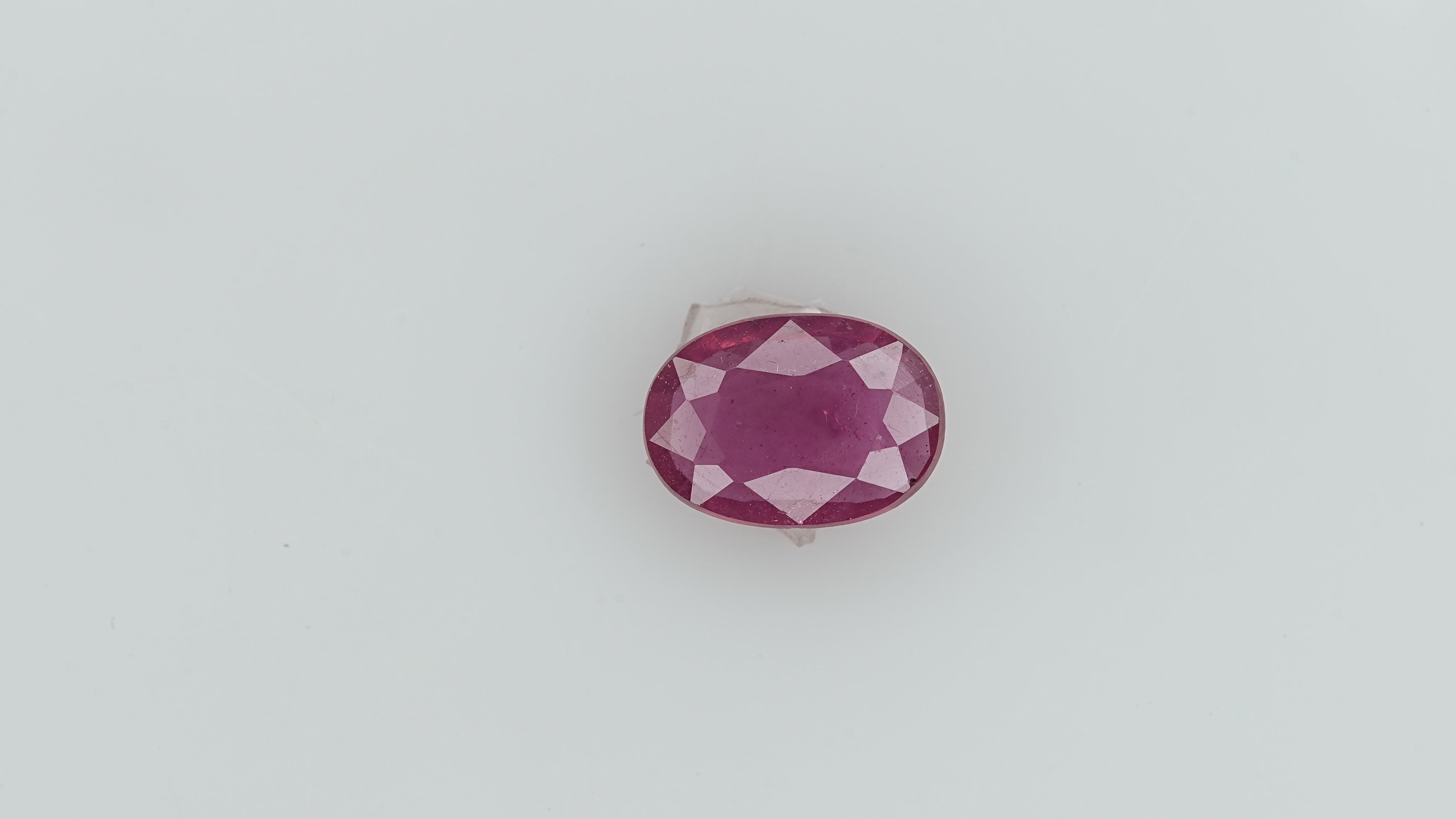 Gemsmantra Ruby - 3.67 Carats (4.037 Ratti)