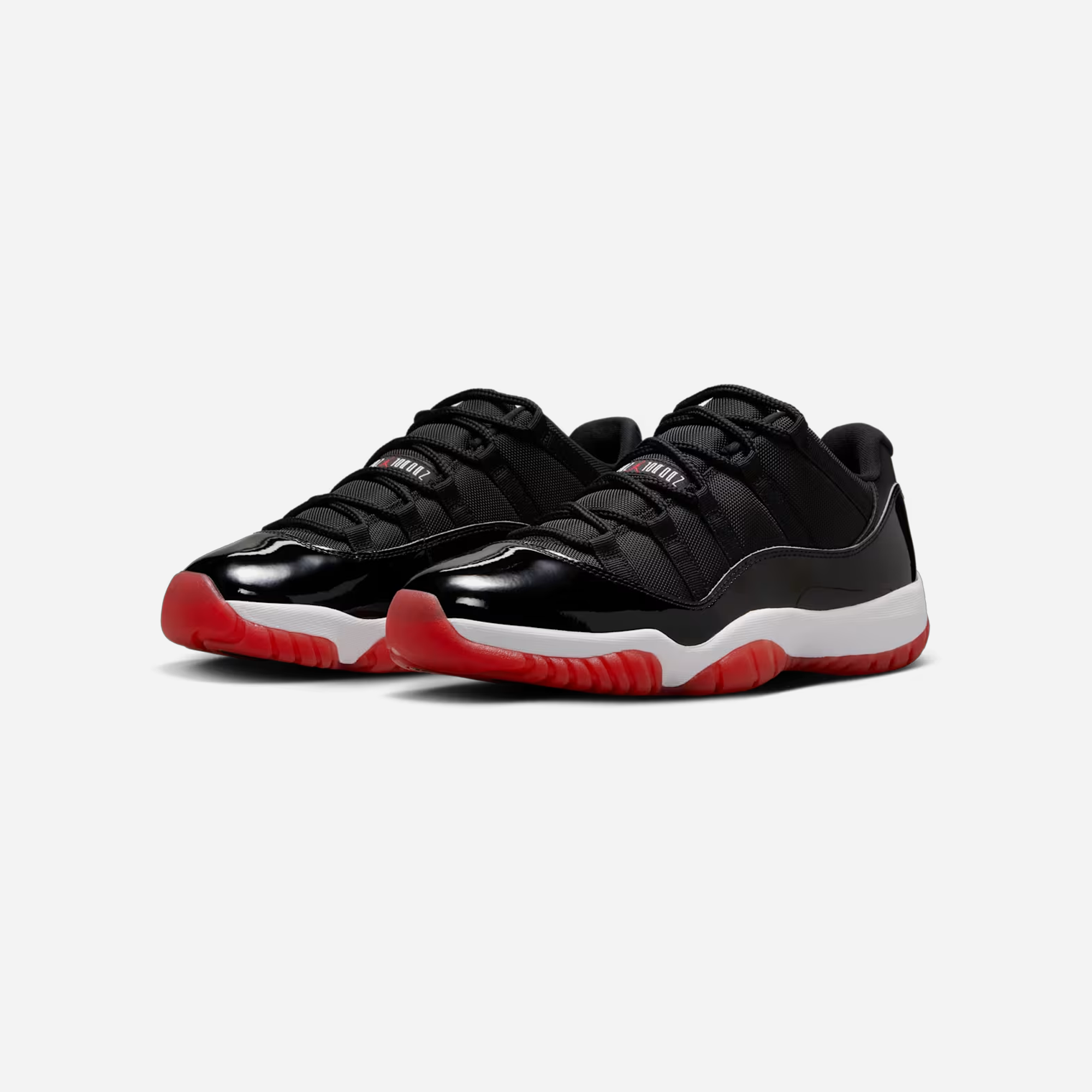 Nike Jordan 11 Retro Low Bred - view 2
