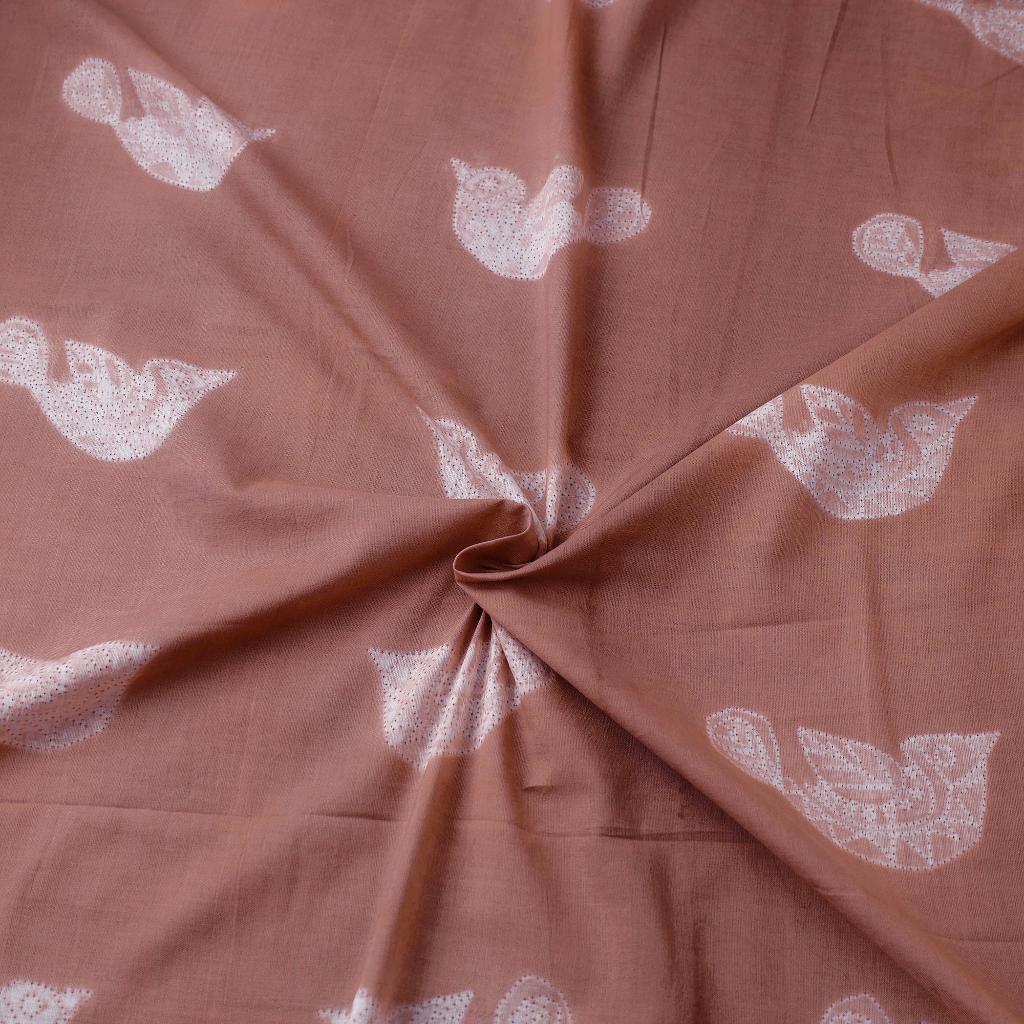 ITOKRI CRAFTS INITIATIVE Brown - Nui Shibori Tie-Dye Cotton Fabric - view 2