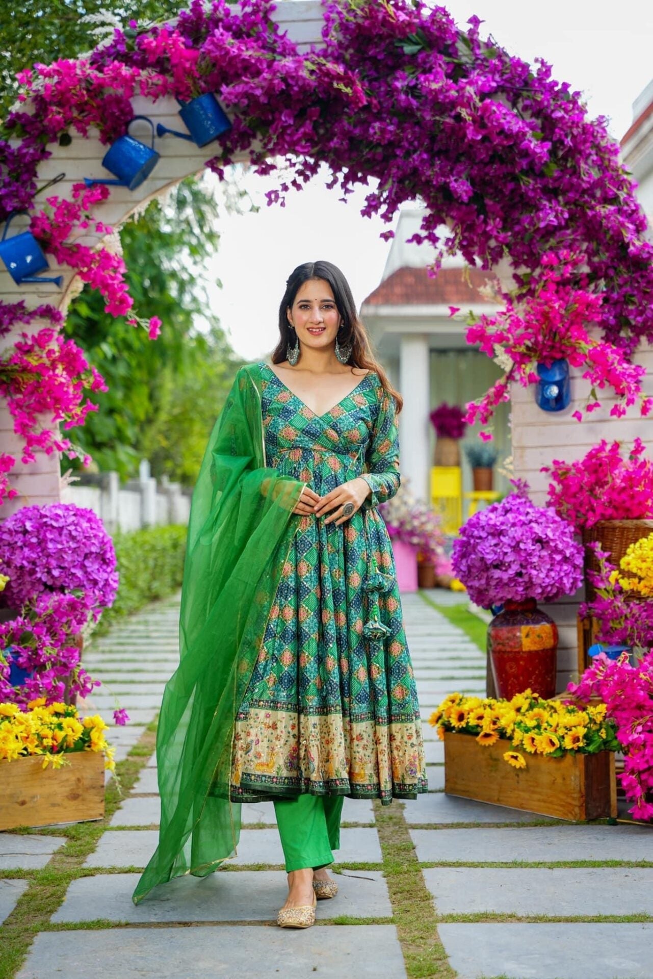 Idaho-o Avantika green angrakha suit set