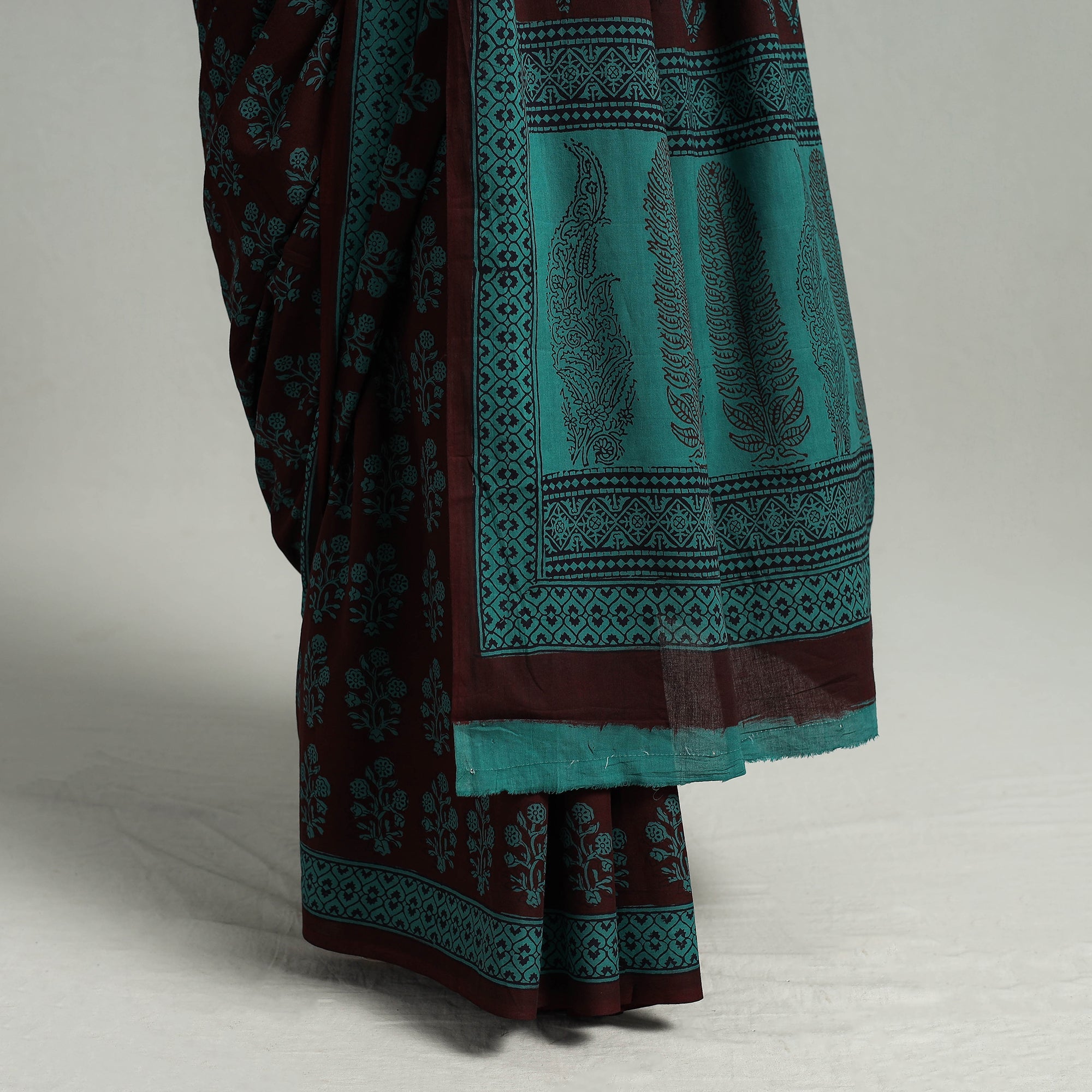 BAGH PRINTS BY MOHAMMED BILAL KHATRI Brown - Natural Dyed Bagh Print Cotton Saree with Blouse Piece 11 - view 5