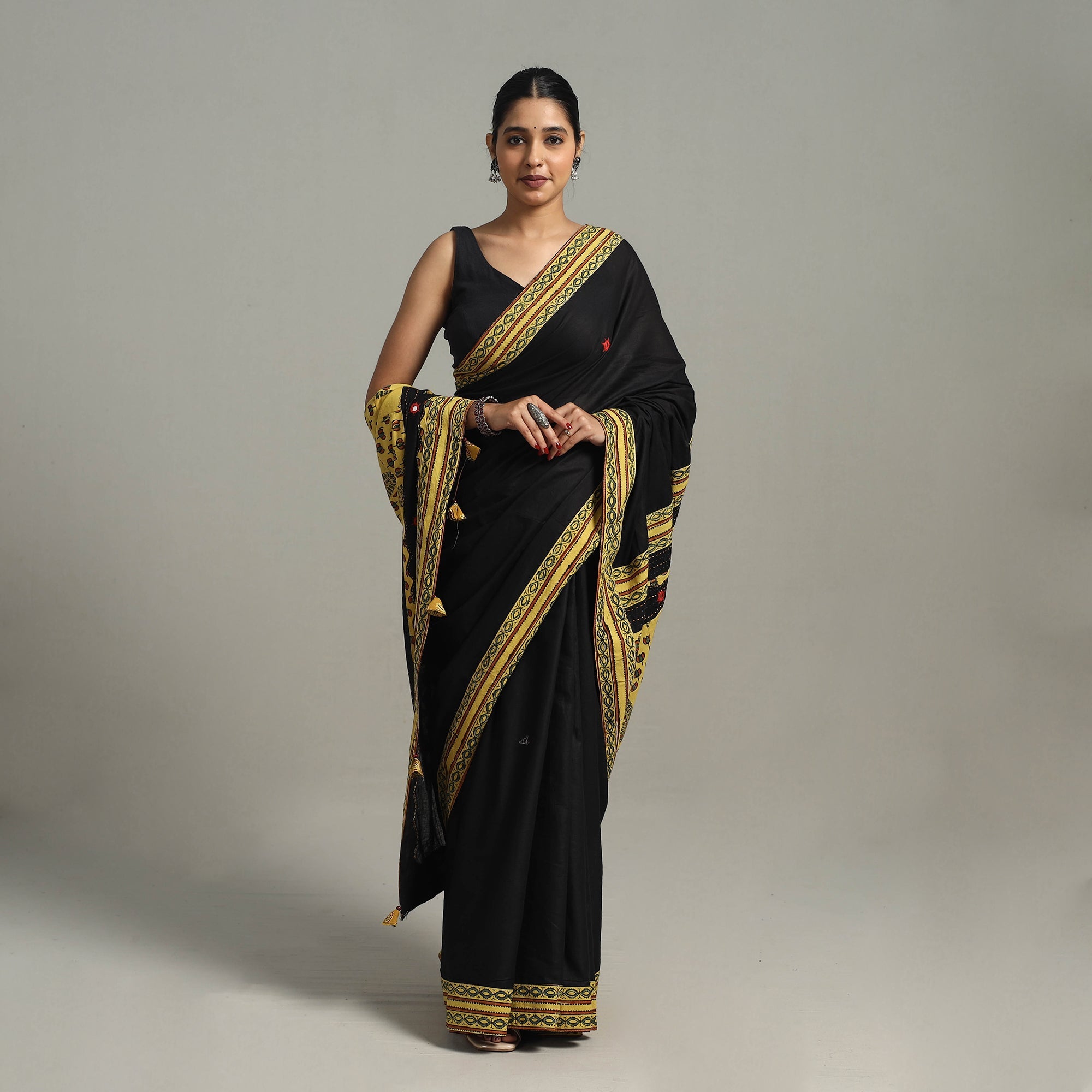 SHADES OF MARUDHARA Black - Applique Patchwork Mul Cotton Tagai Ajrakh Saree 01