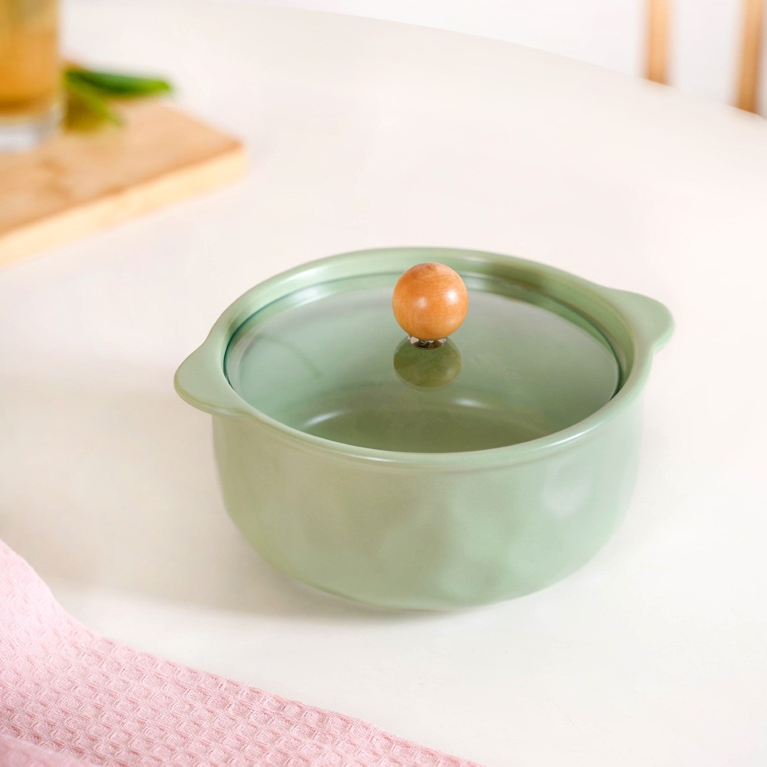 Nestasia Pebble Textured Serving Bowl With Glass Lid 950ml