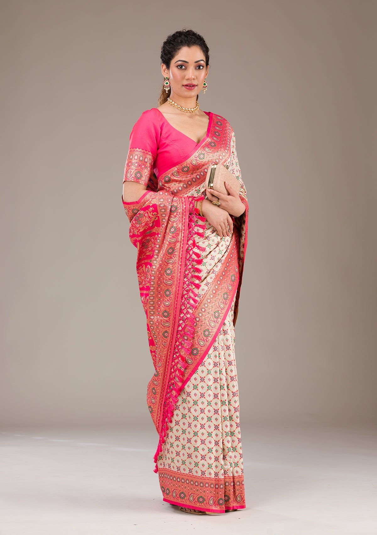 Koskii White Zariwork Banarasi Silk Saree – Women's
